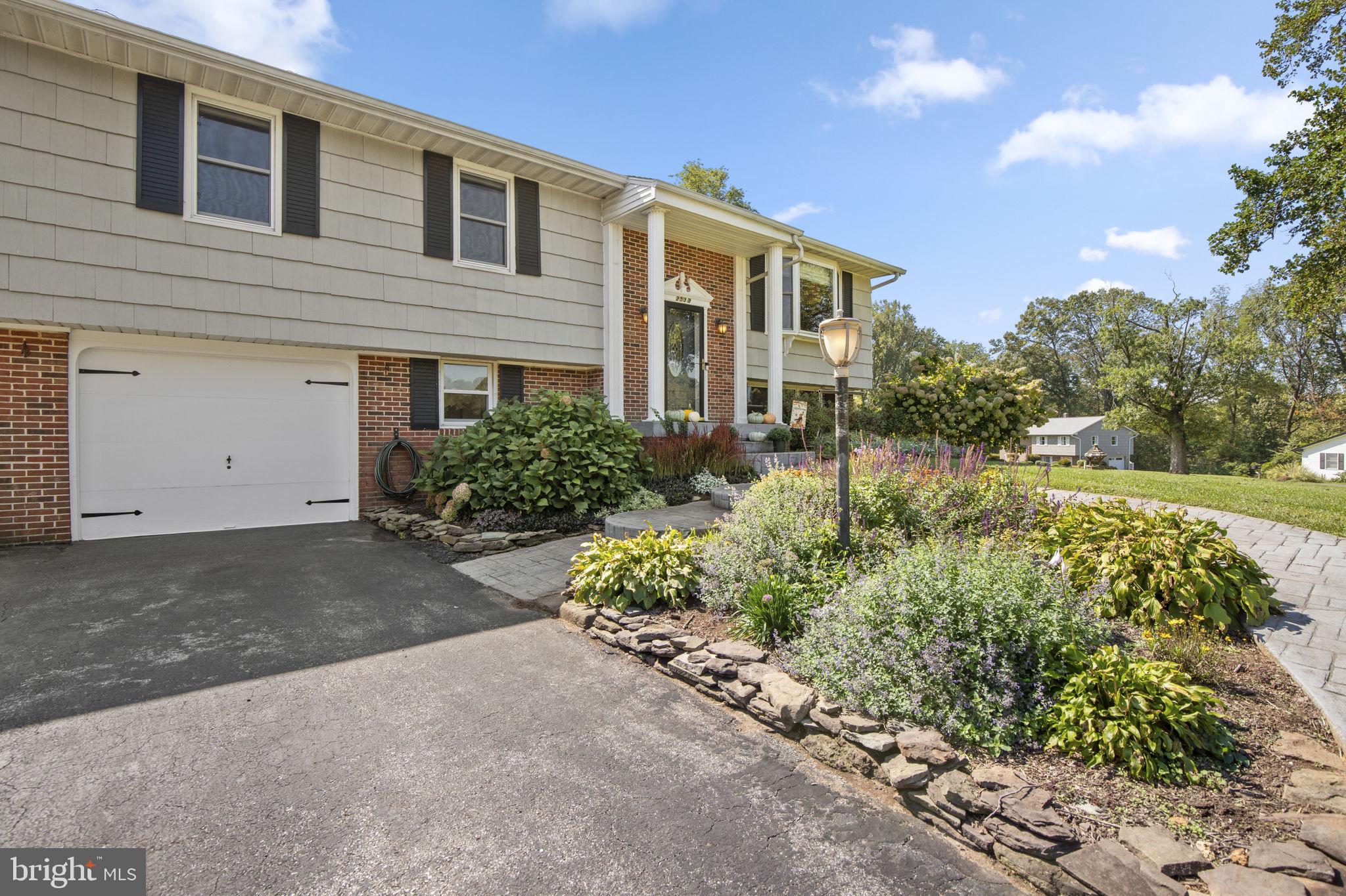 PLEASANT HILLS - Residential