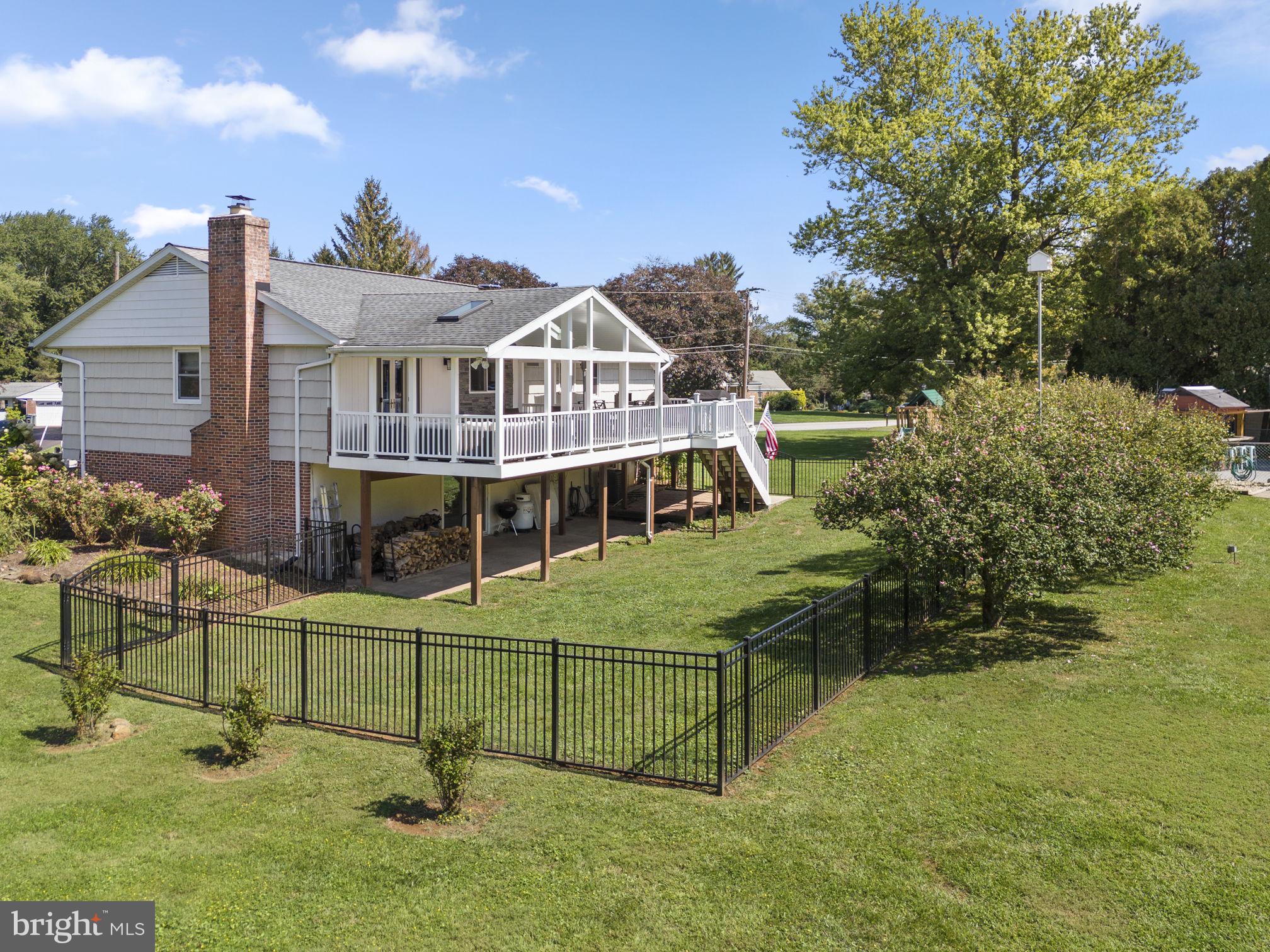 PLEASANT HILLS - Residential