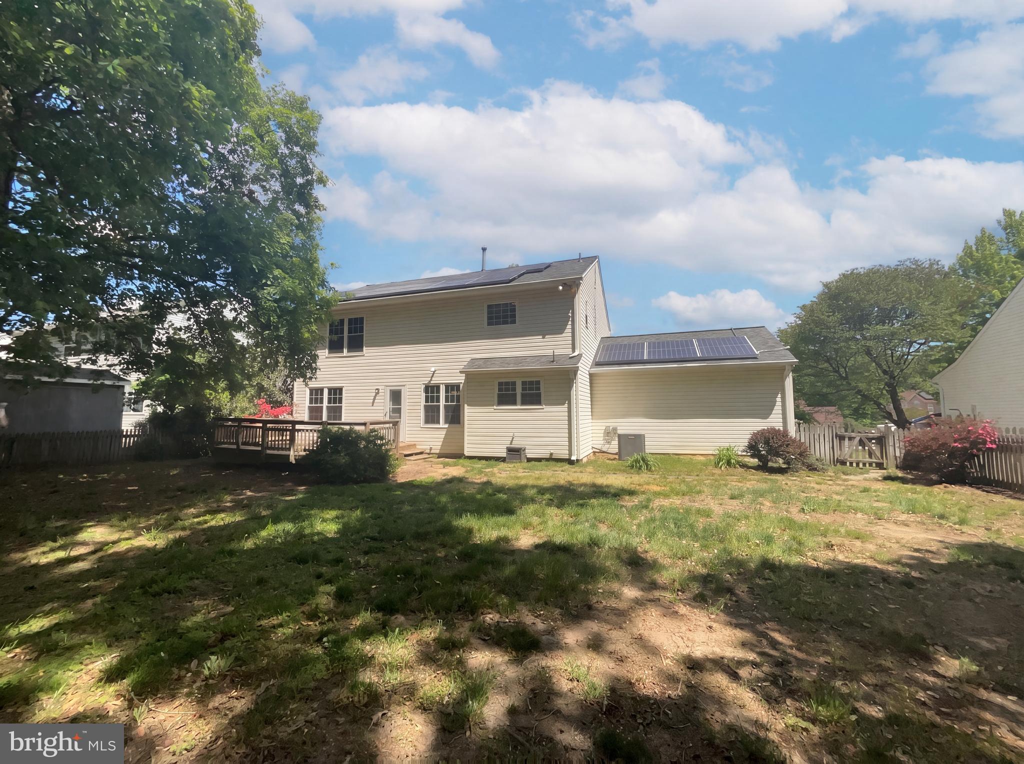 2322 ASHFORD LANE