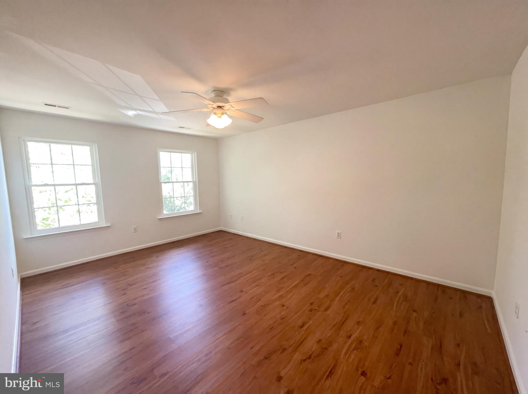 2322 ASHFORD LANE