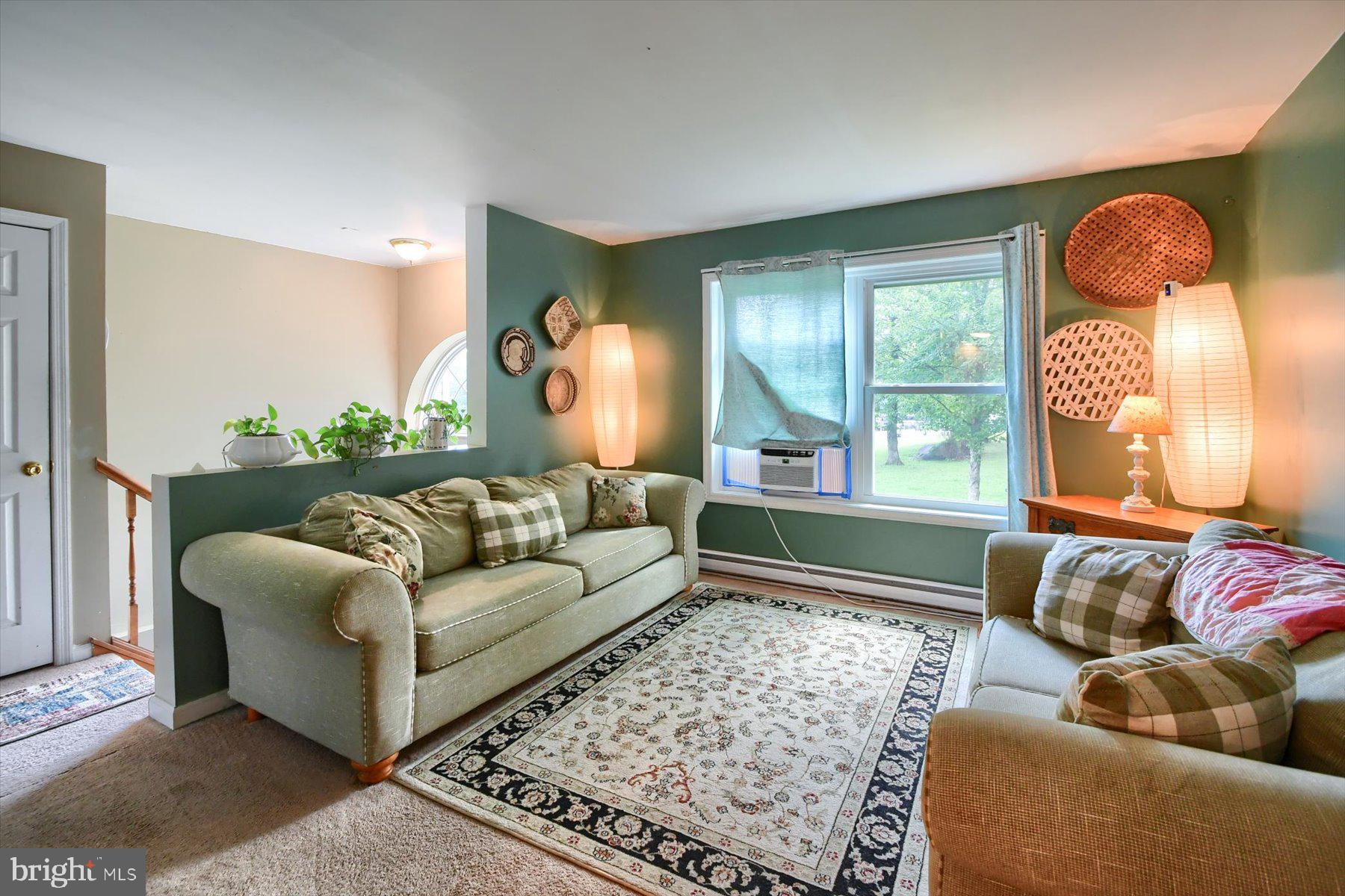 1021 ANNA LANE