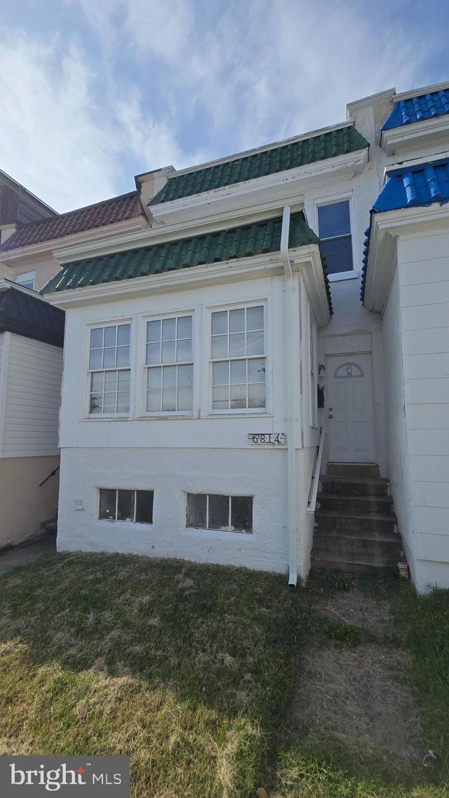 Spacious 3 bedroom home with numerous updates and stylish finishes including granite counters, stainless appliances and custom tile. Main level features beautiful wood floors, recessed lighting and tons of natural light.  Home needs various repairs but is in nice condition overall. Conveniently located near shopping, county attractions, restaurants, parks,  I-95 and 895.