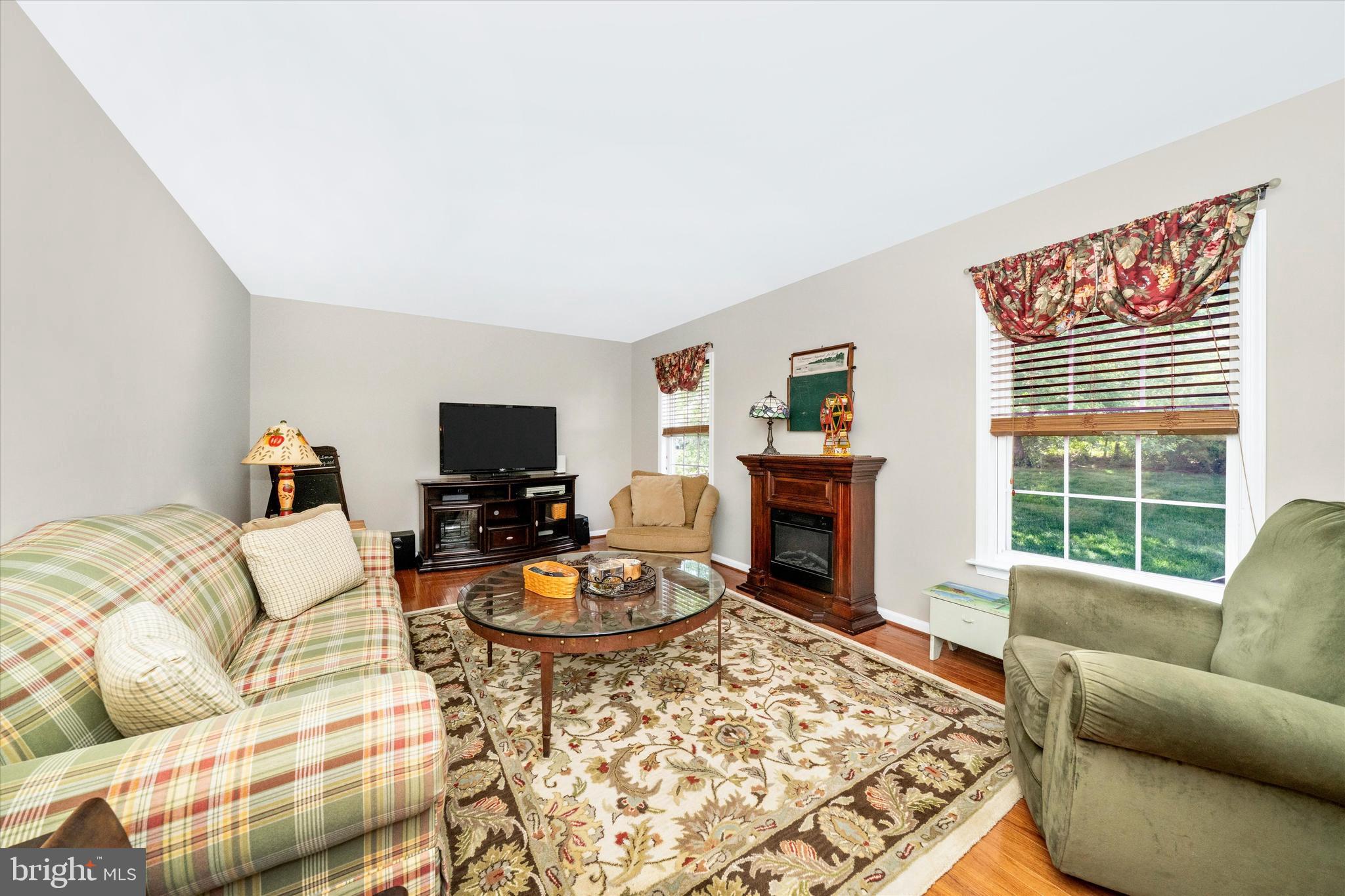 PLEASANT ACRES - Residential