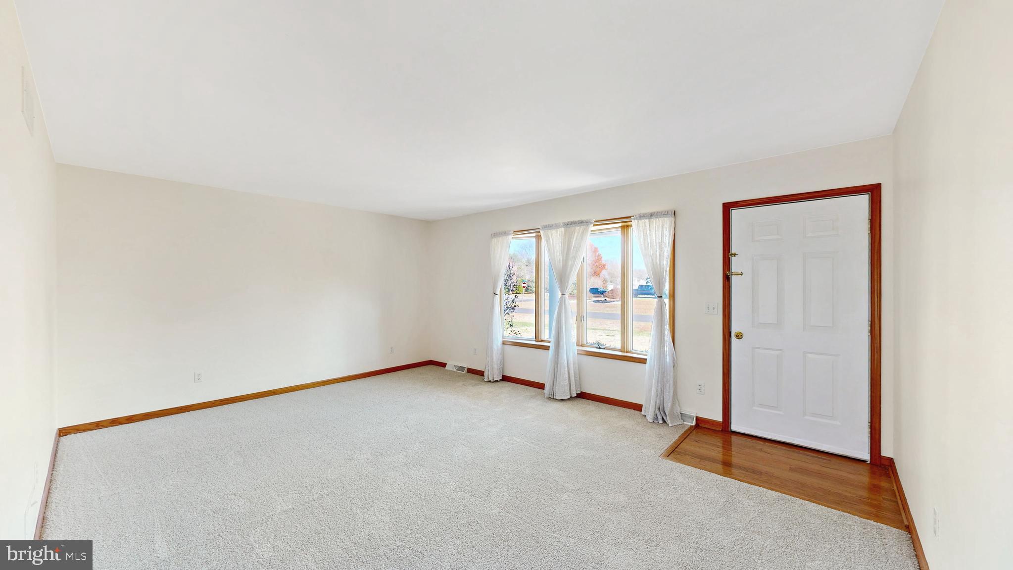 HIDDEN ACRES - Residential