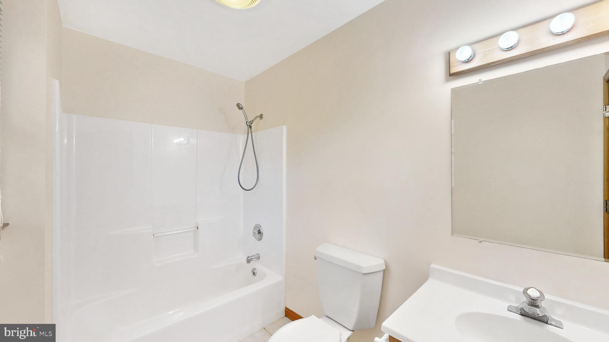 HIDDEN ACRES - Residential