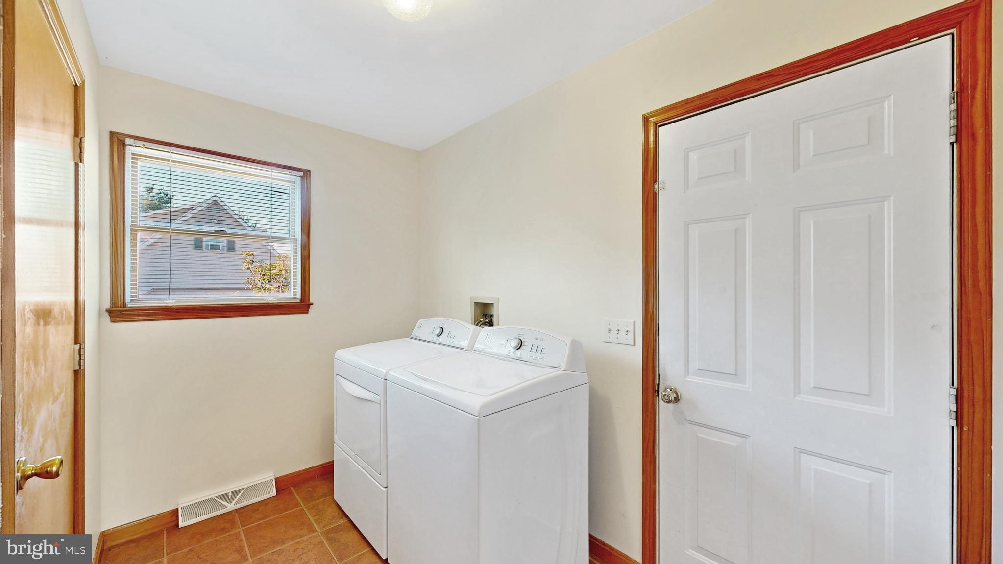 HIDDEN ACRES - Residential