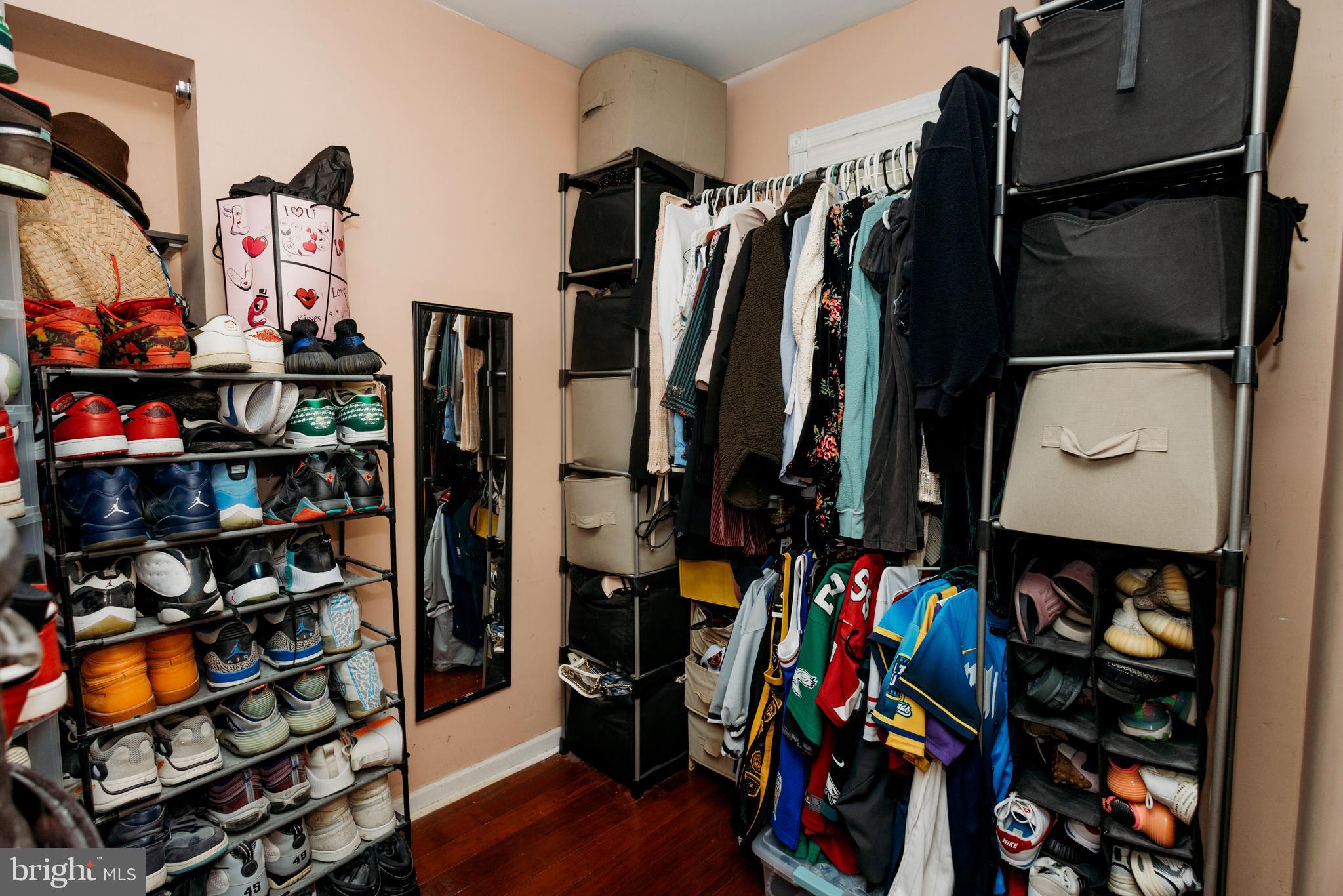 WHITMAN - Residential