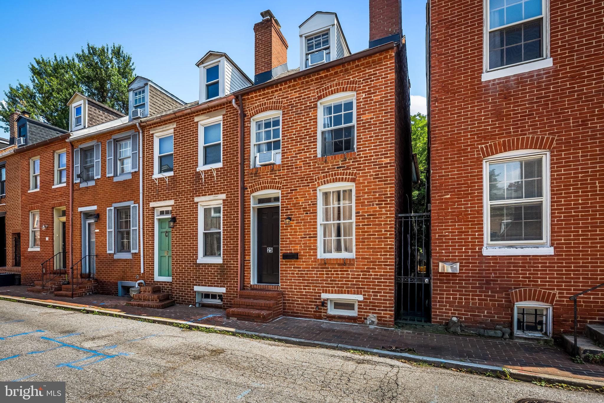 25 E HAMBURG STREET