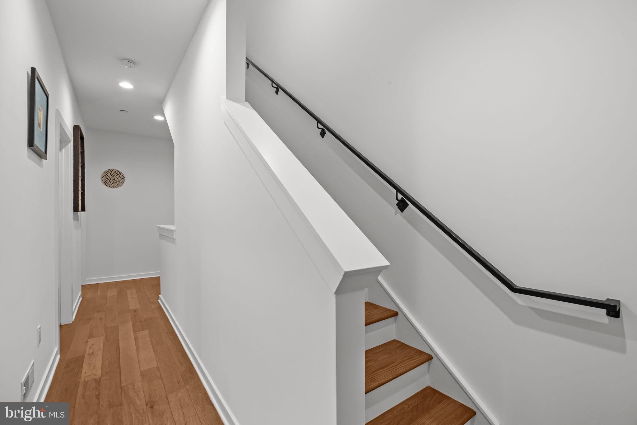 EAST FALLS - Residential