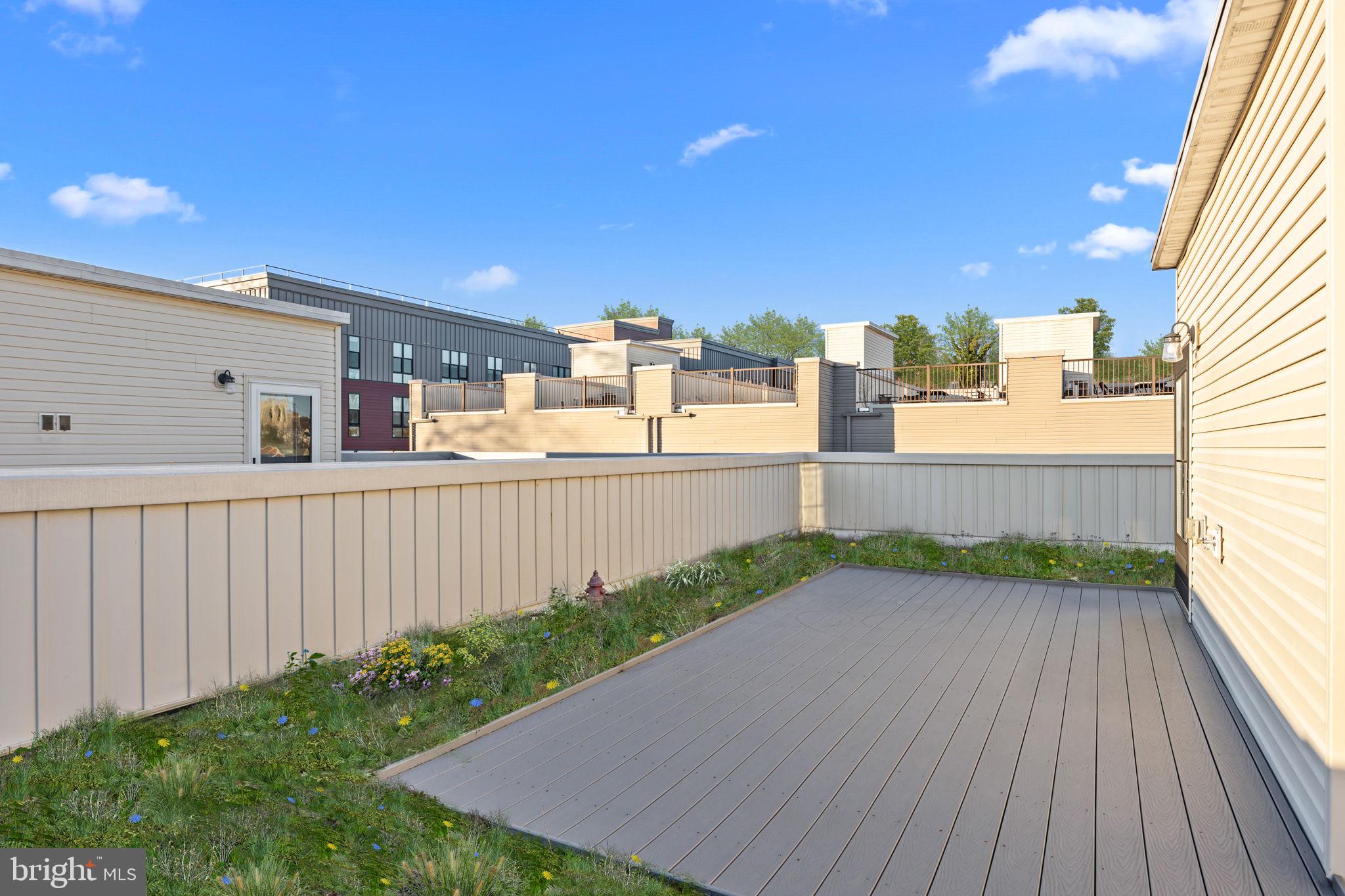 EAST FALLS - Residential