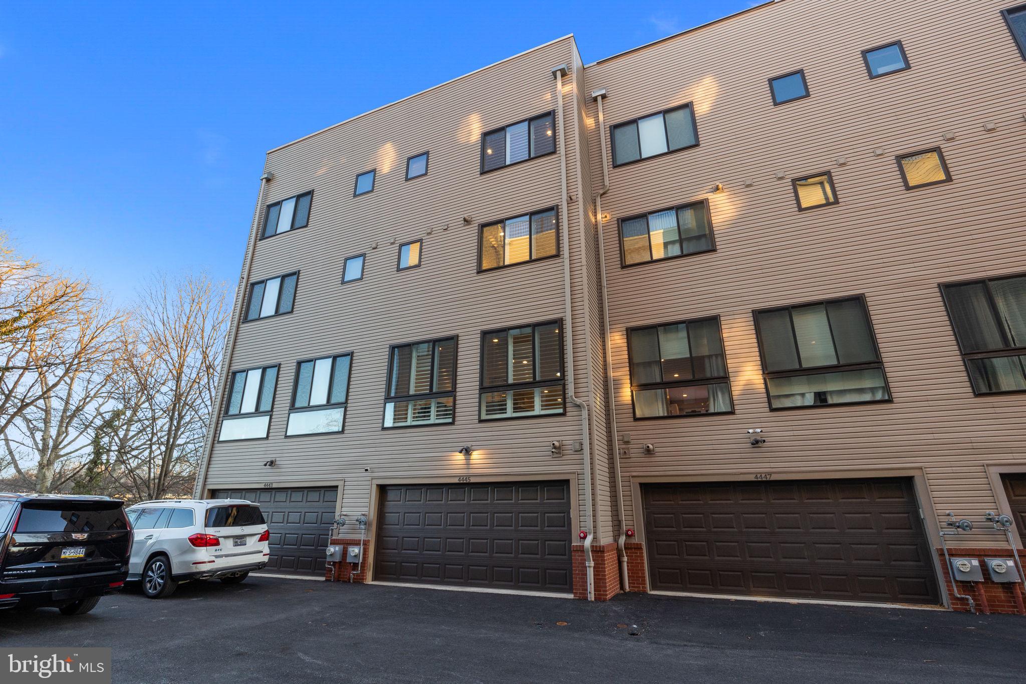 EAST FALLS - Residential