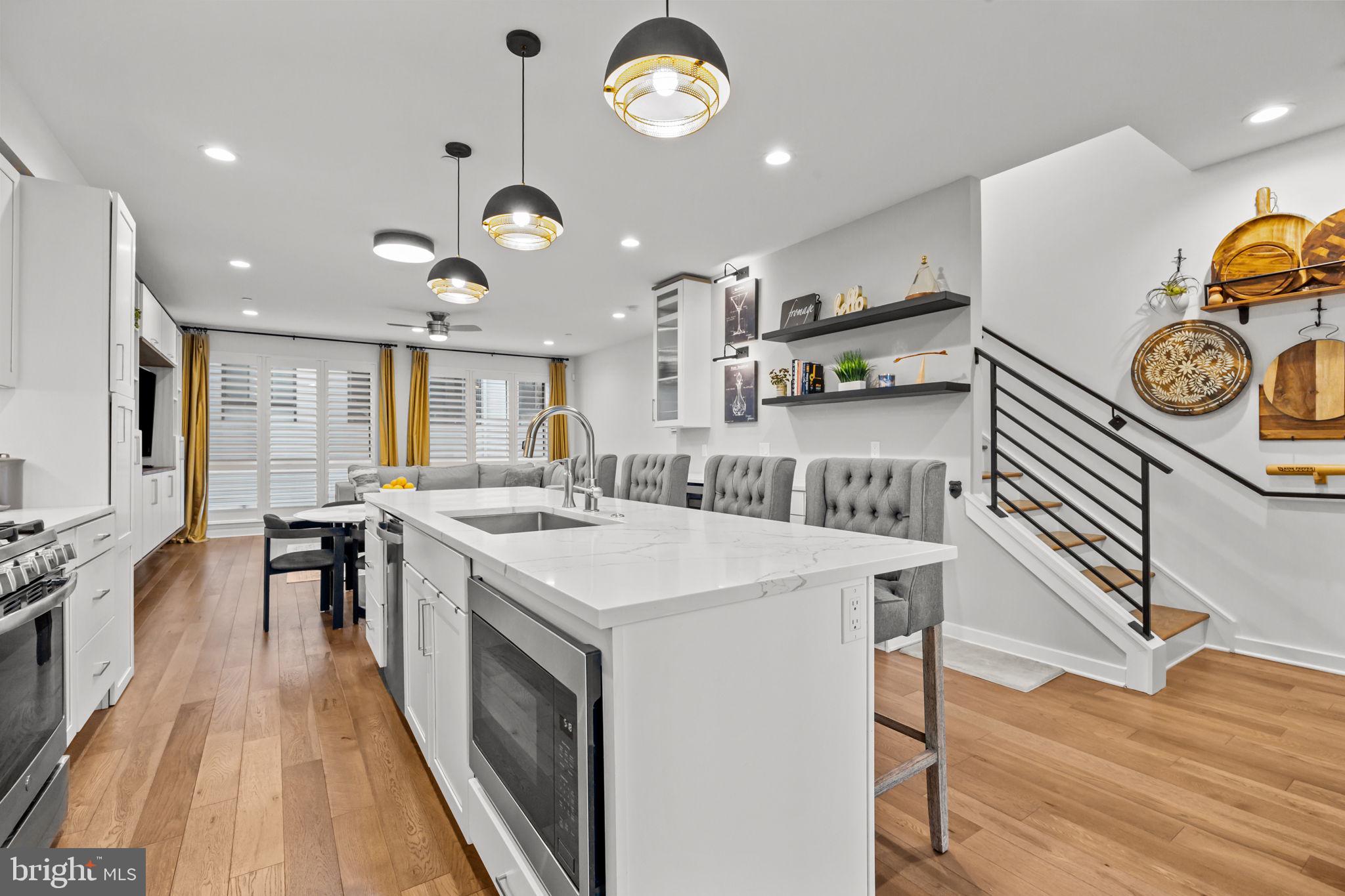 EAST FALLS - Residential