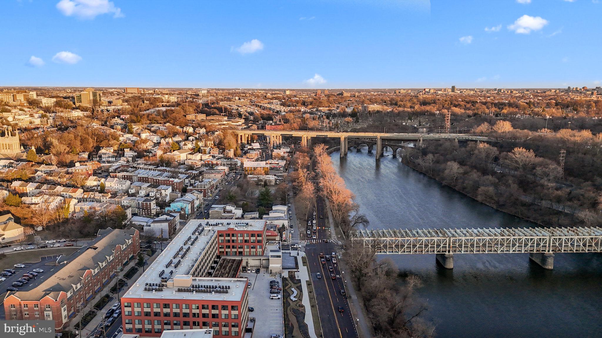 EAST FALLS - Residential