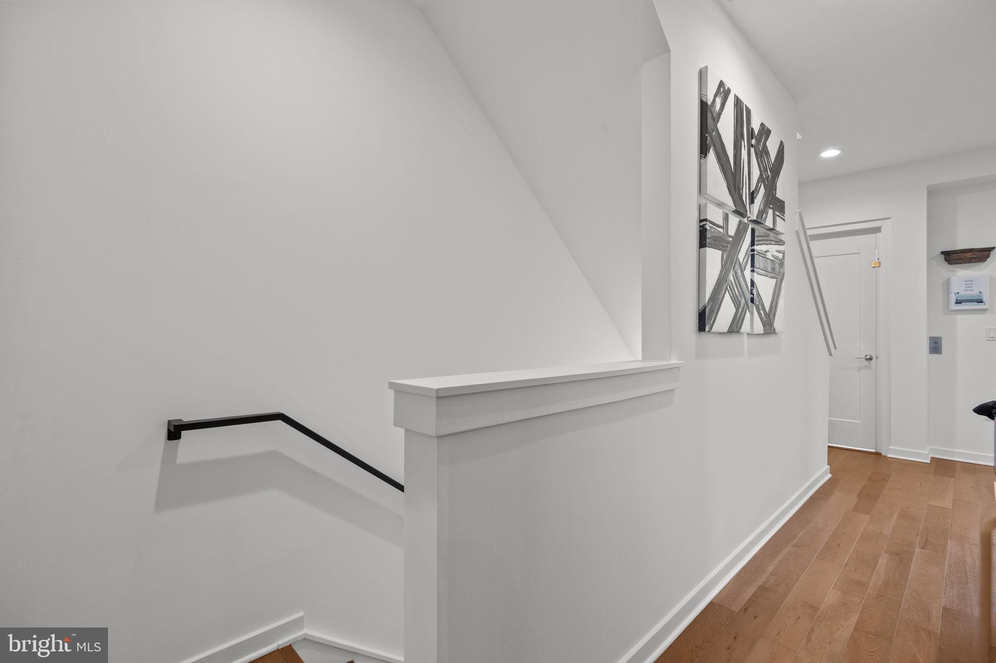 EAST FALLS - Residential