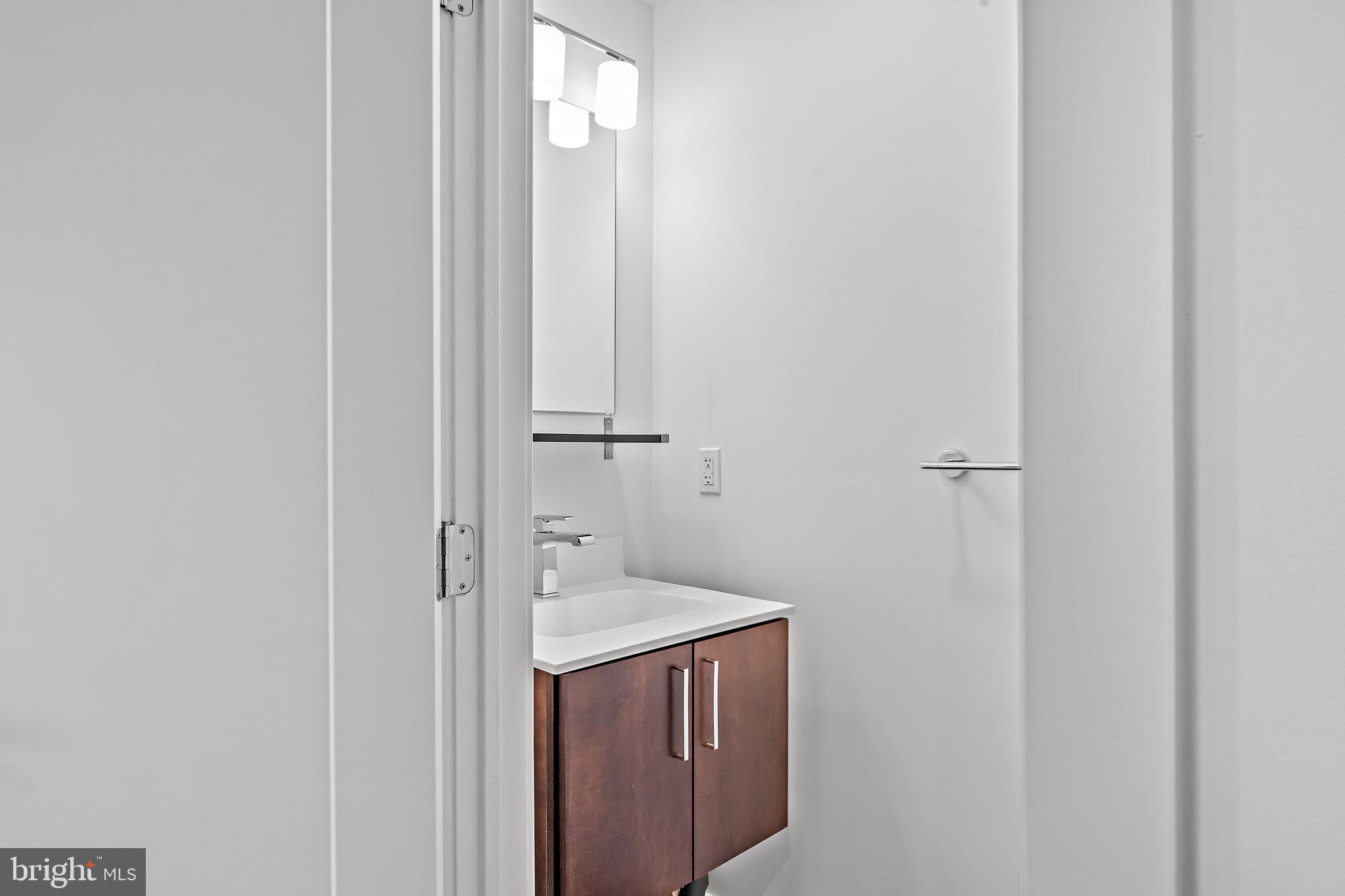 EAST FALLS - Residential