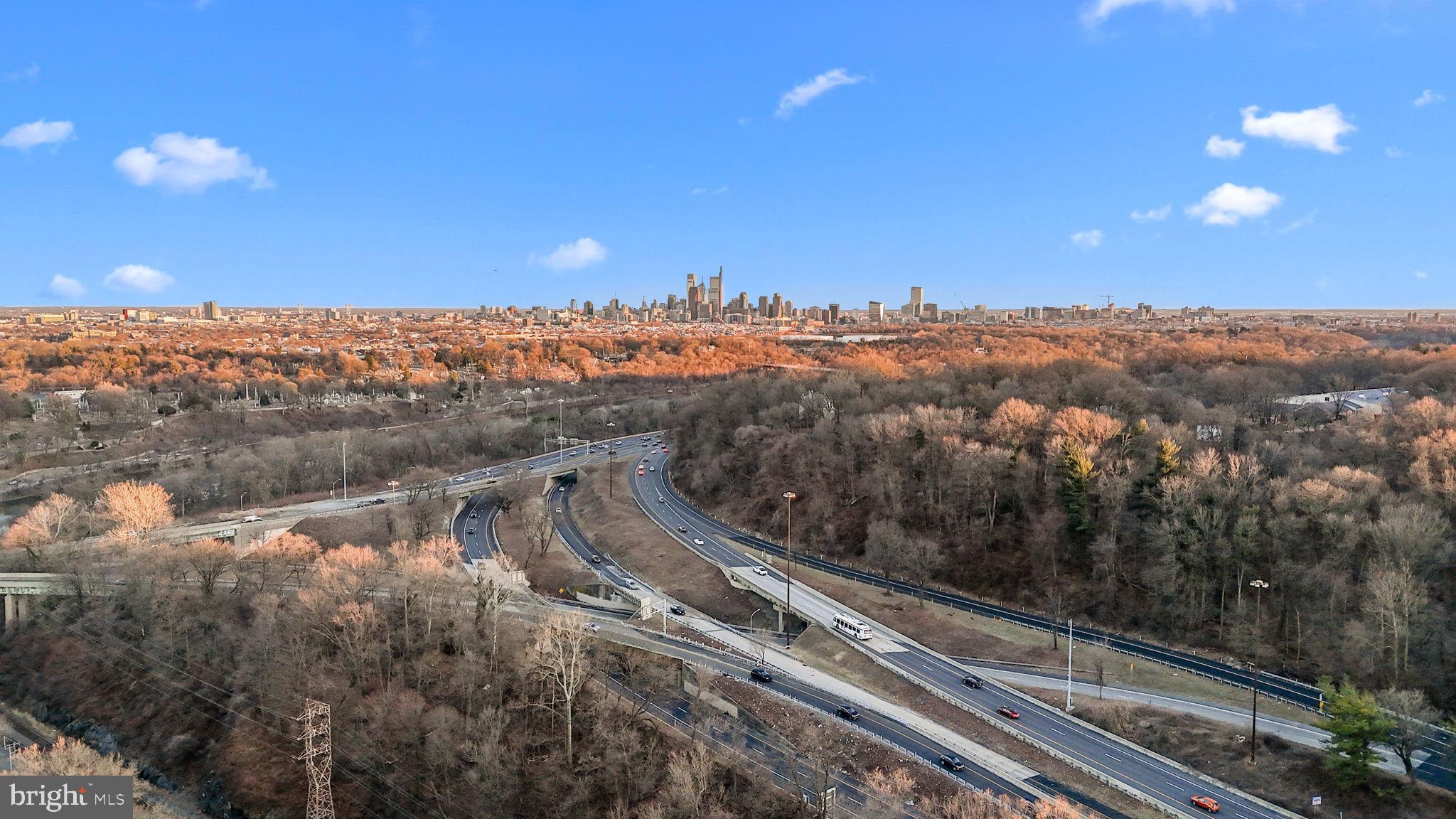 EAST FALLS - Residential