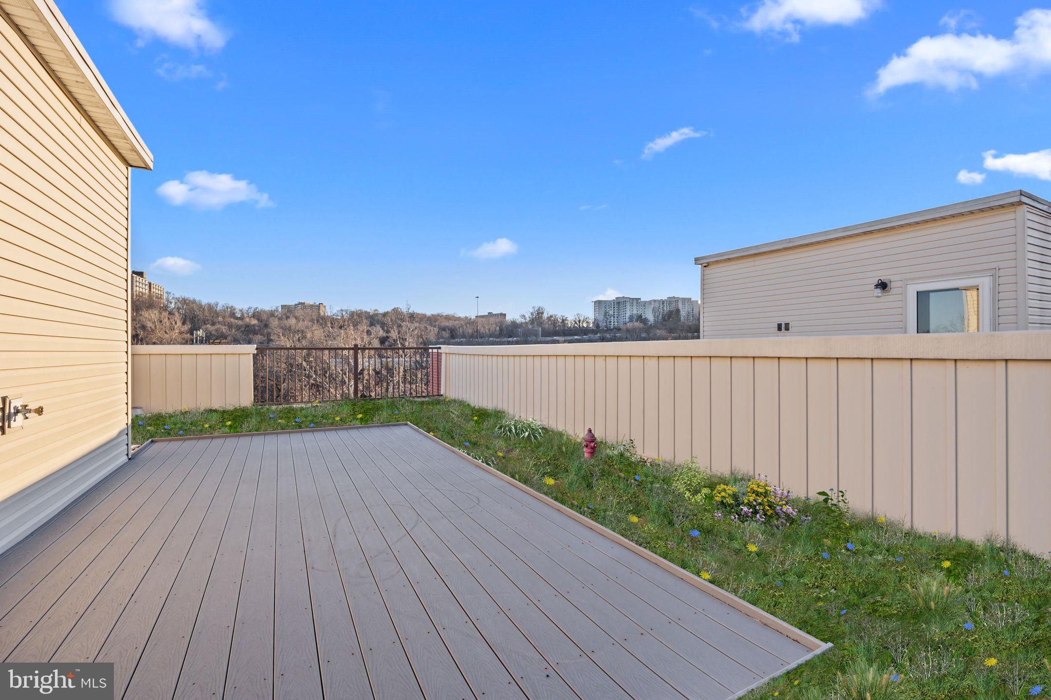 EAST FALLS - Residential