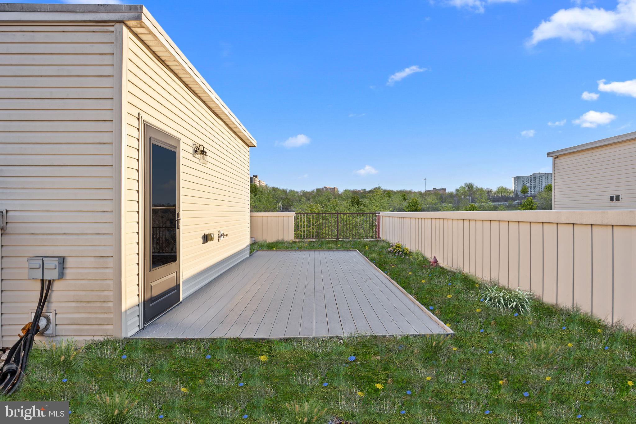 EAST FALLS - Residential