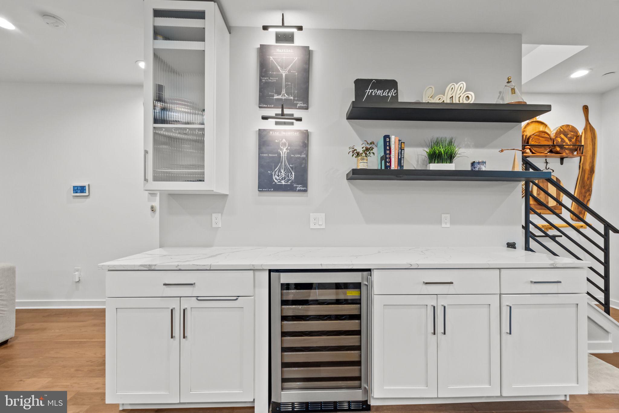 EAST FALLS - Residential