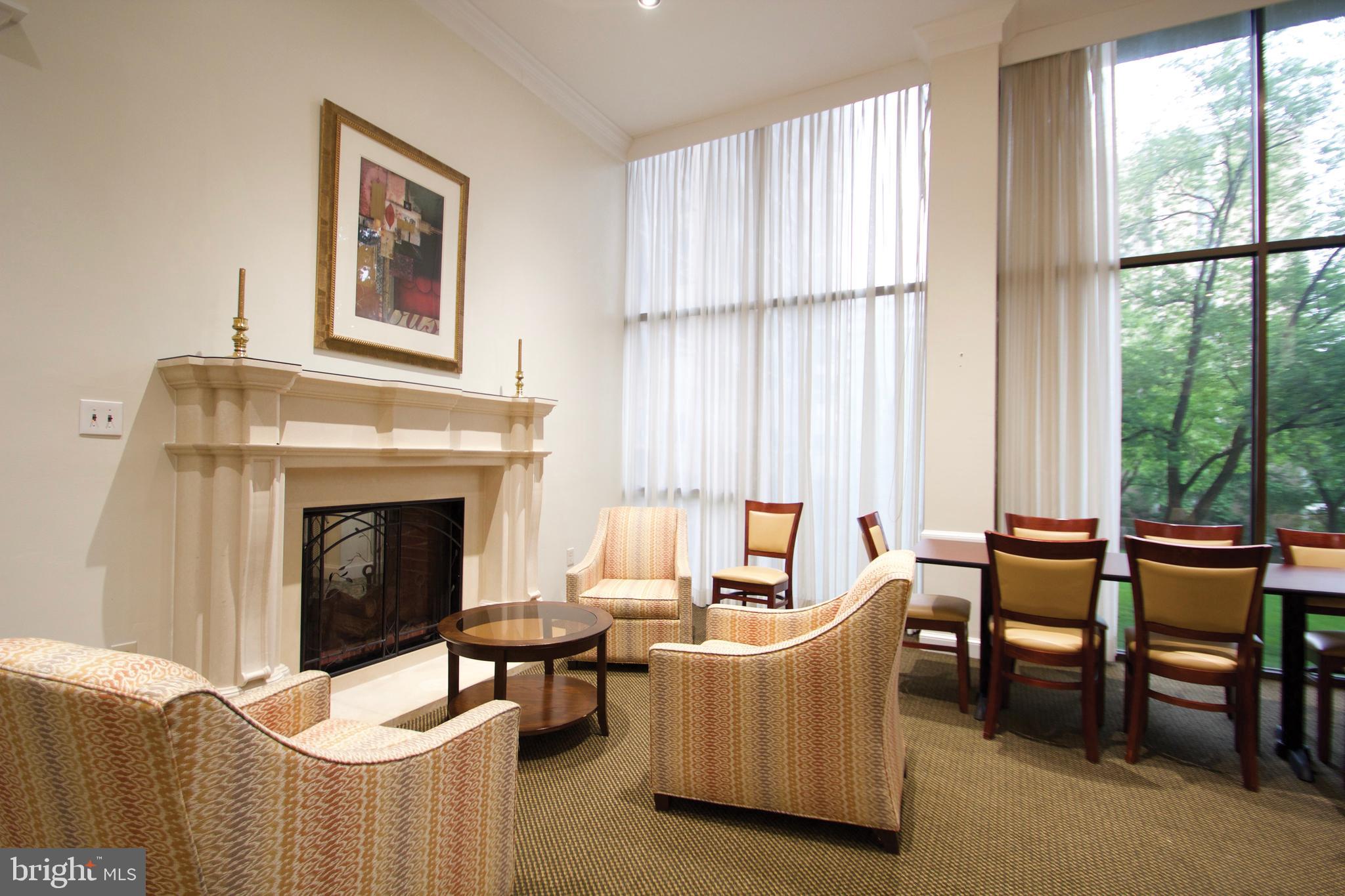 TOWERS IN WESTCHESTER PARK - Residential