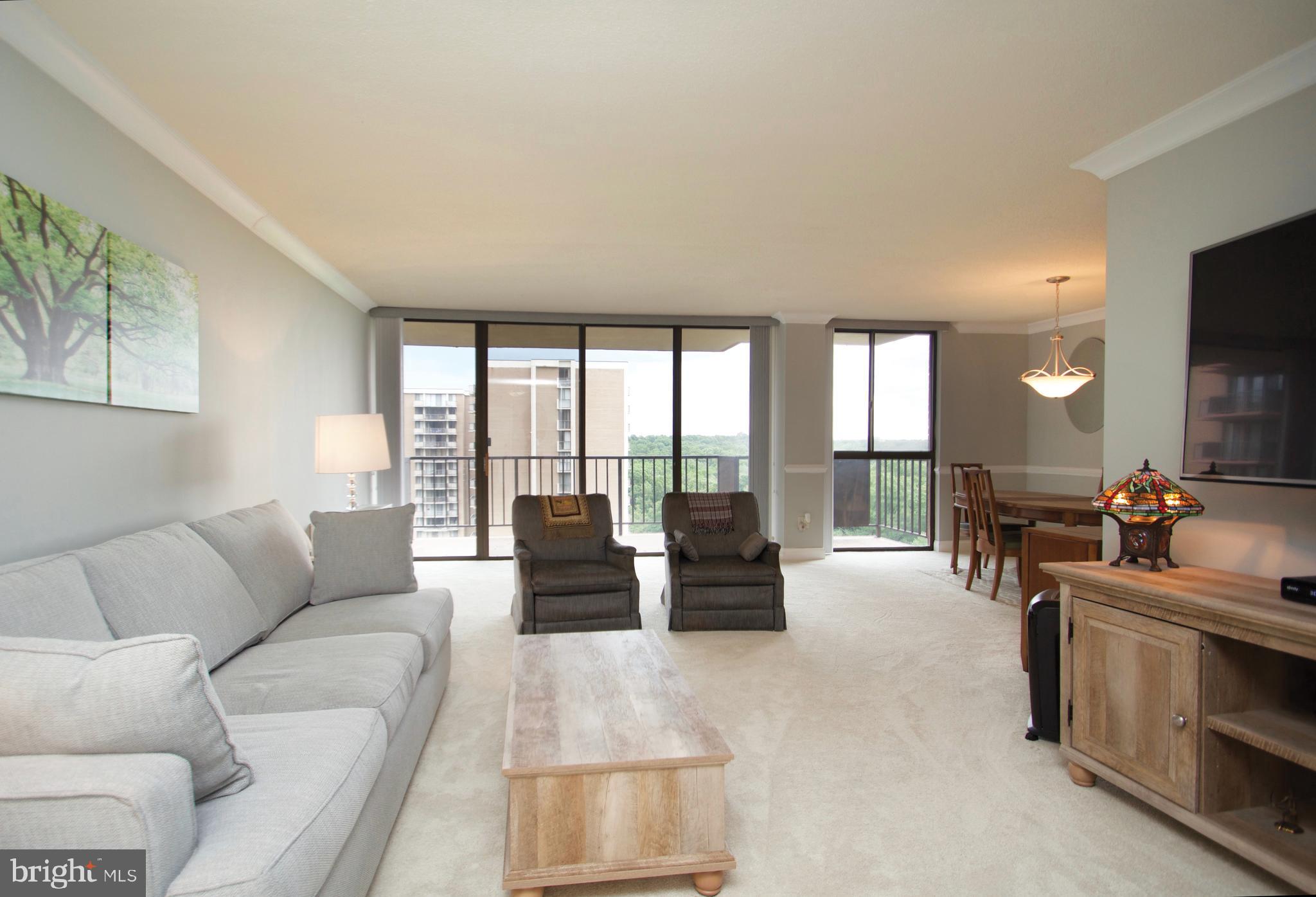 TOWERS IN WESTCHESTER PARK - Residential