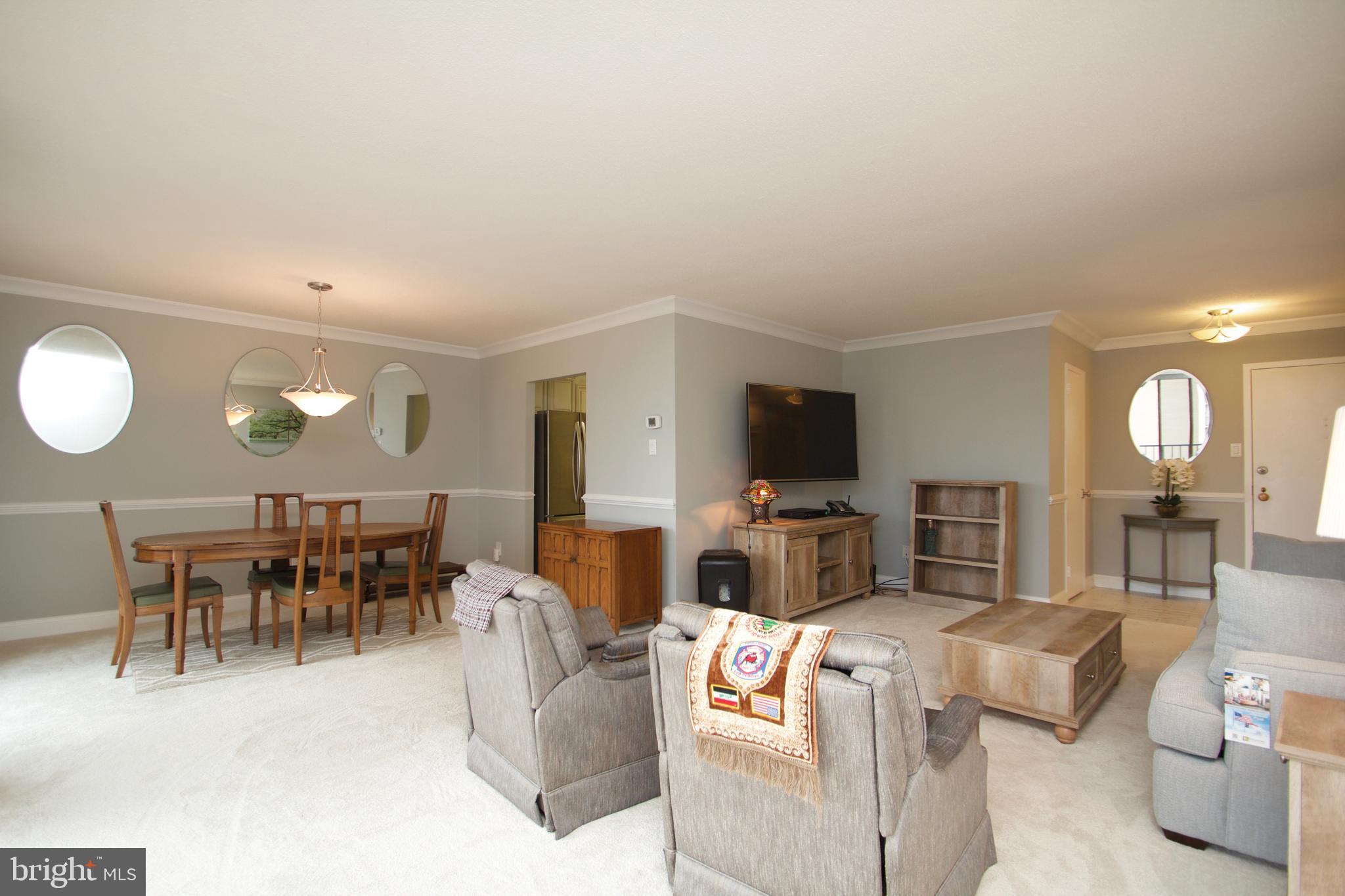 TOWERS IN WESTCHESTER PARK - Residential