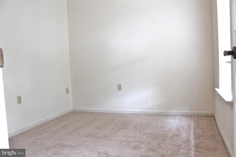 FRANKLIN FARM - Residential Lease