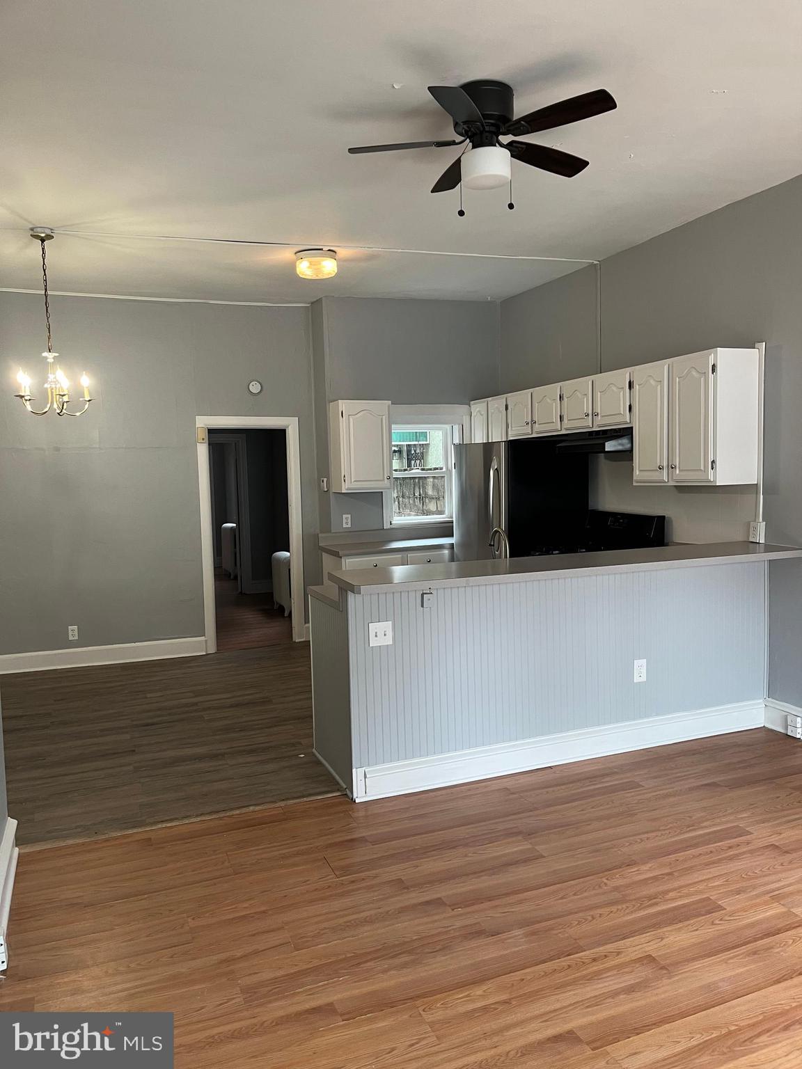 PORT RICHMOND - Residential Lease