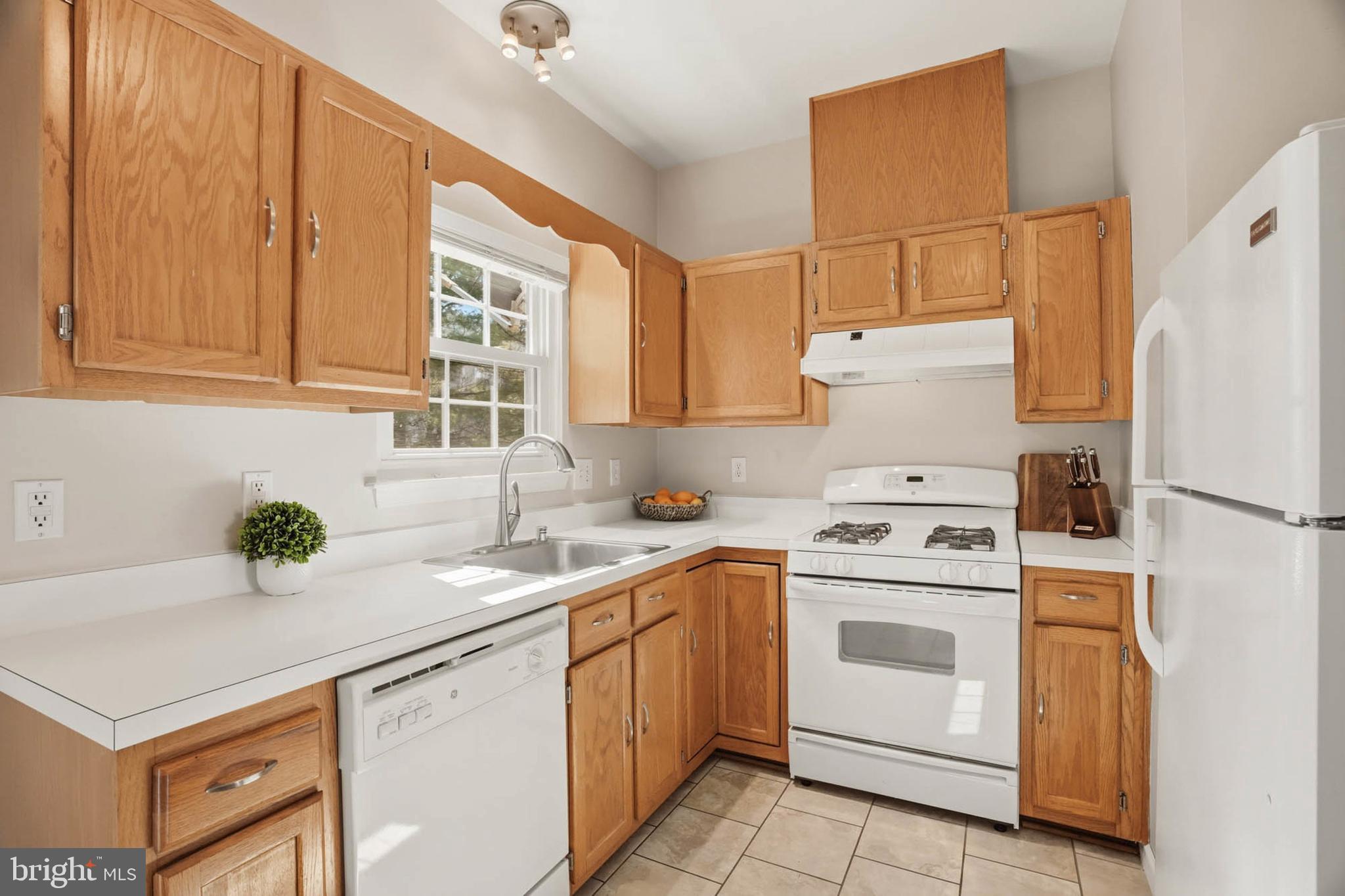 COMMONS OF AVALON - Residential