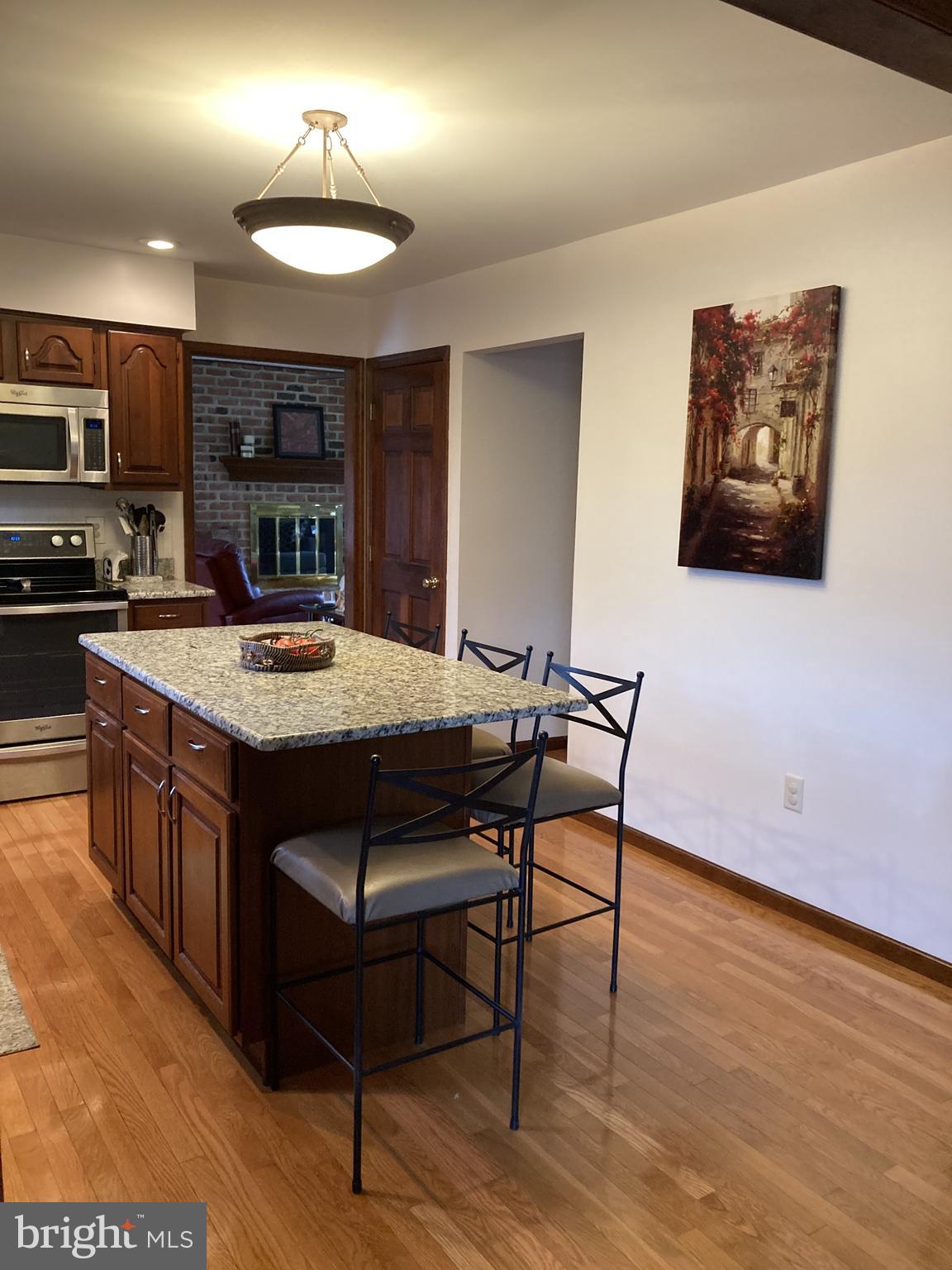 LAUREL HILLS - Residential