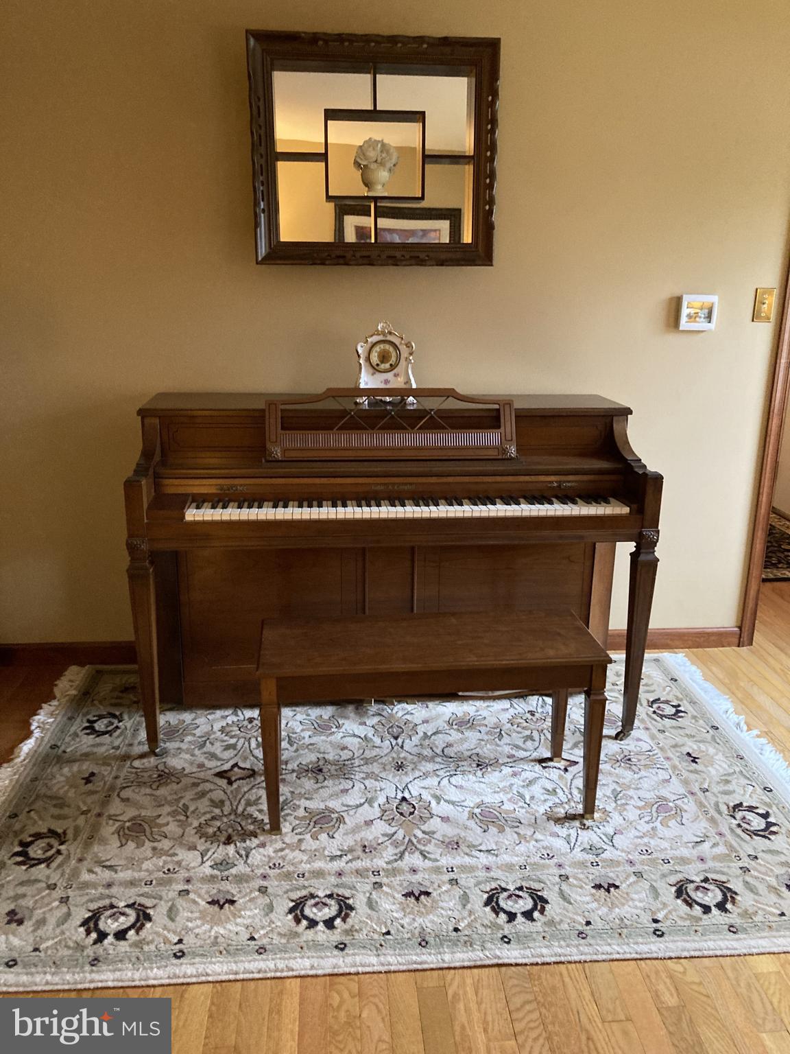 LAUREL HILLS - Residential