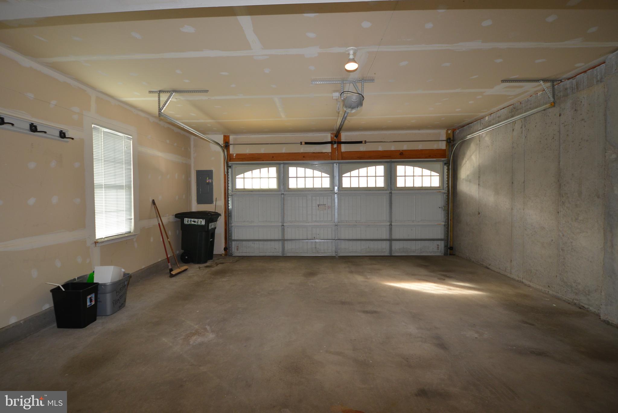 BUCKINGHAM - Residential Lease