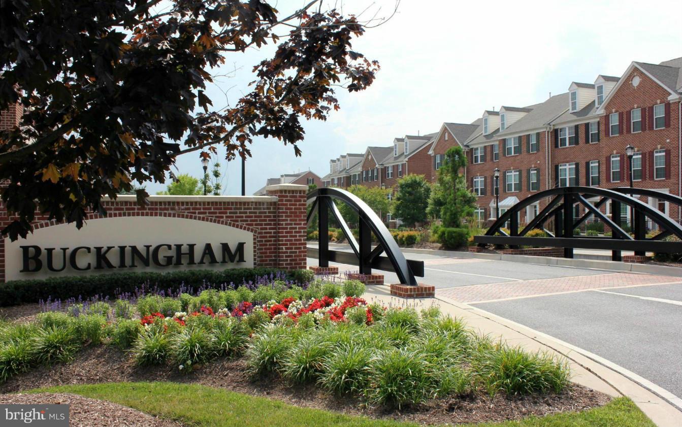 BUCKINGHAM - Residential Lease