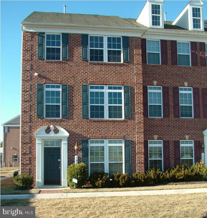 BUCKINGHAM - Residential Lease