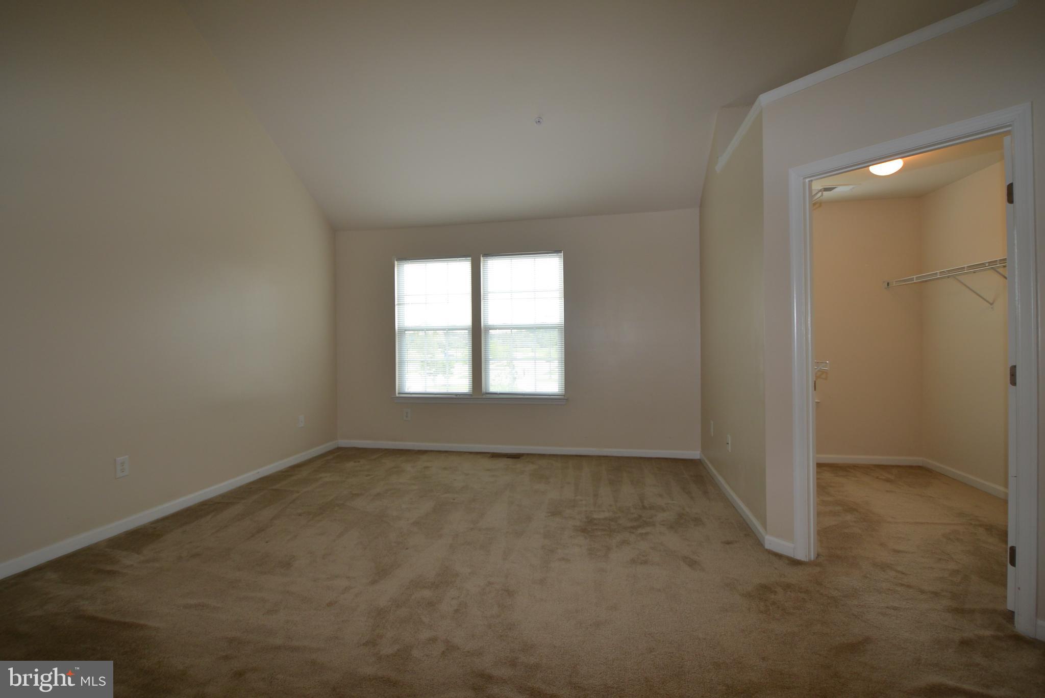 BUCKINGHAM - Residential Lease