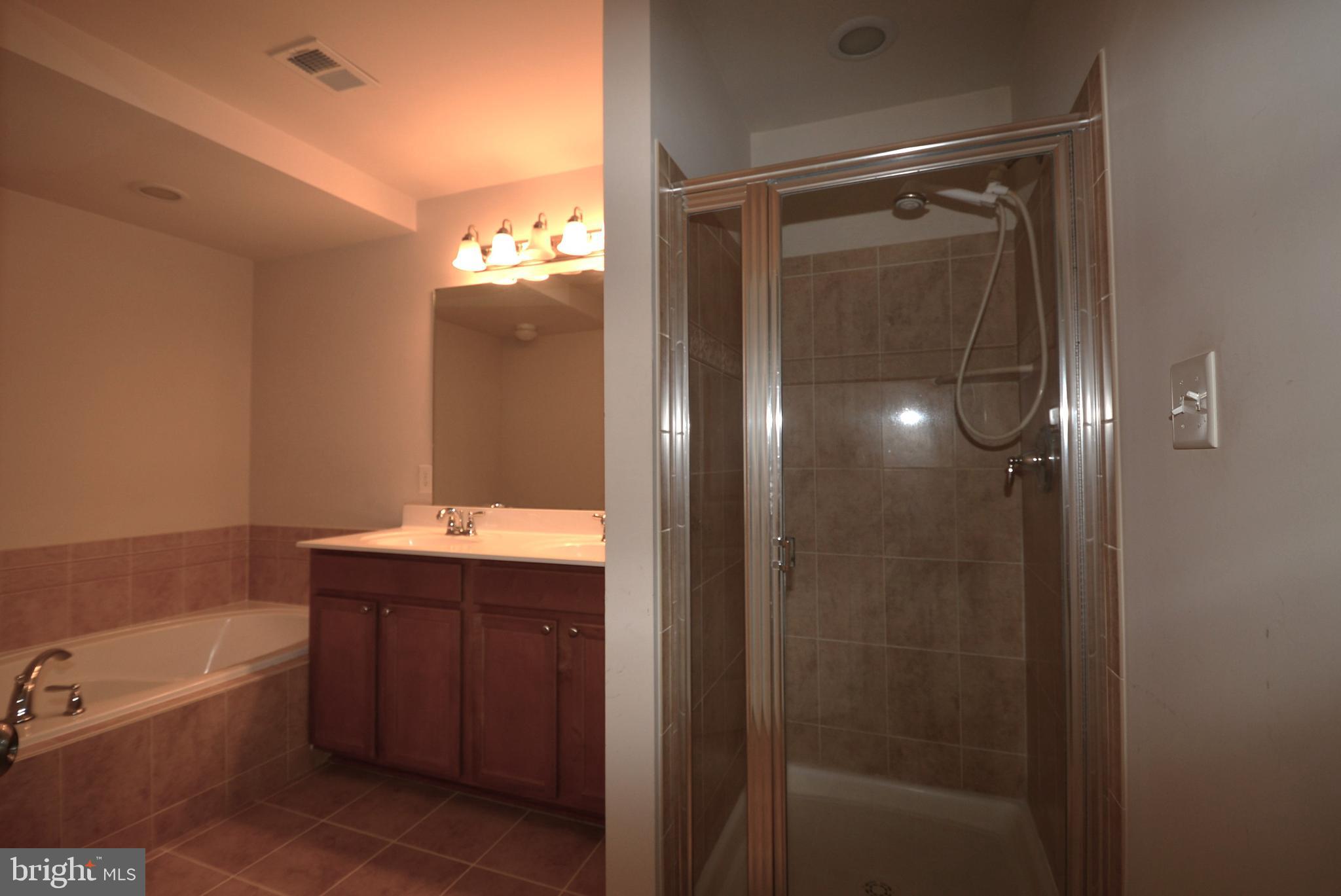 BUCKINGHAM - Residential Lease