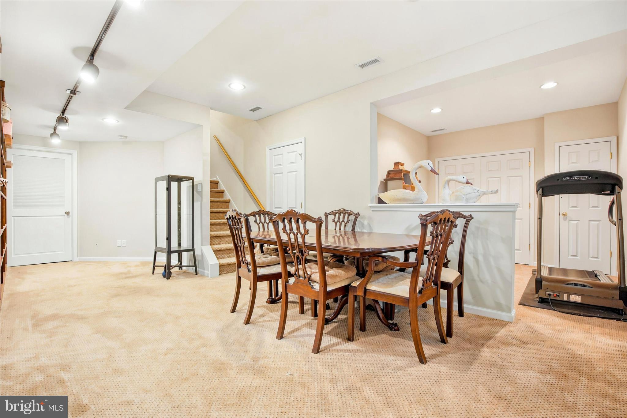 BREYER WOODS - Residential