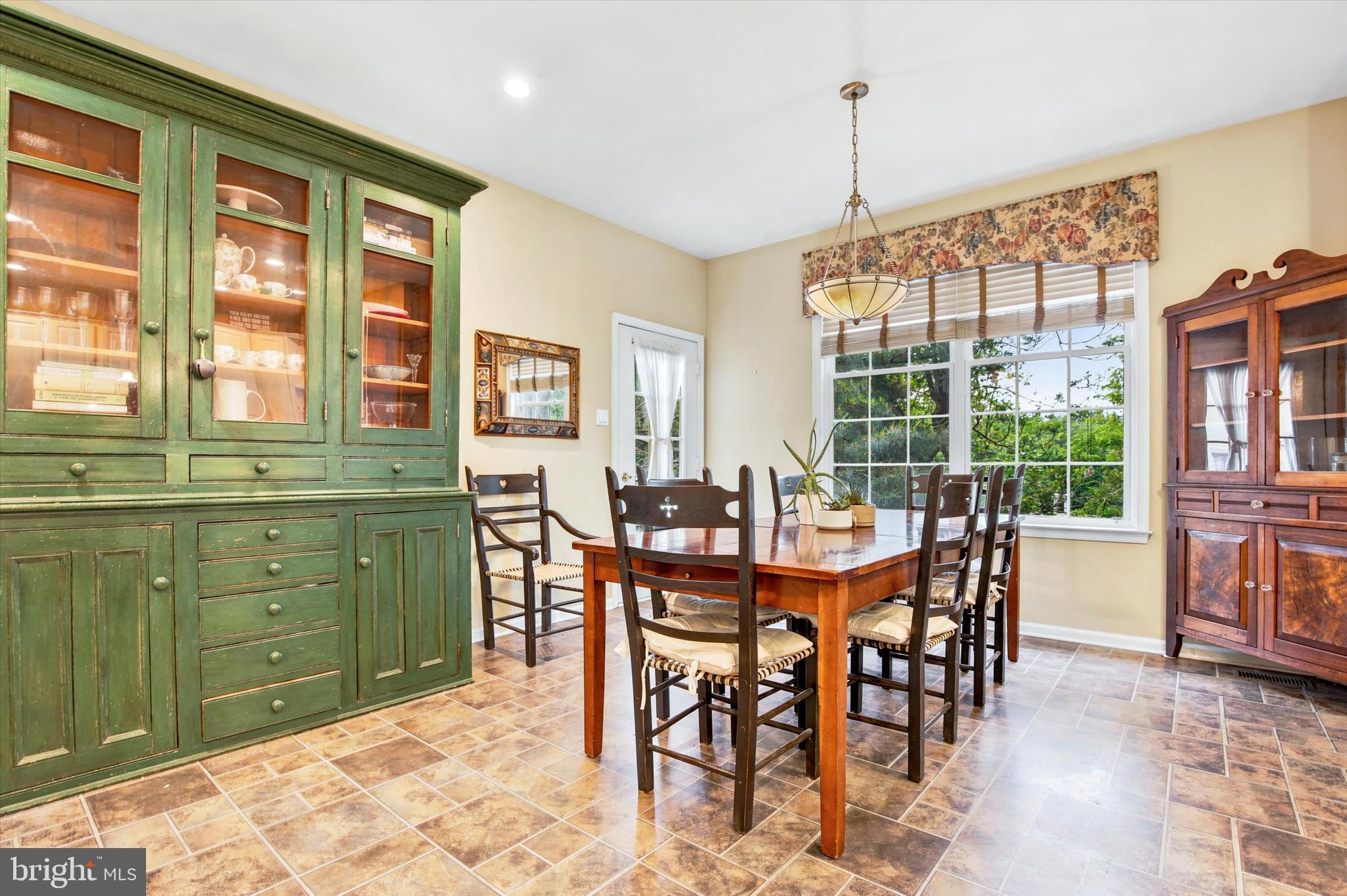 BREYER WOODS - Residential