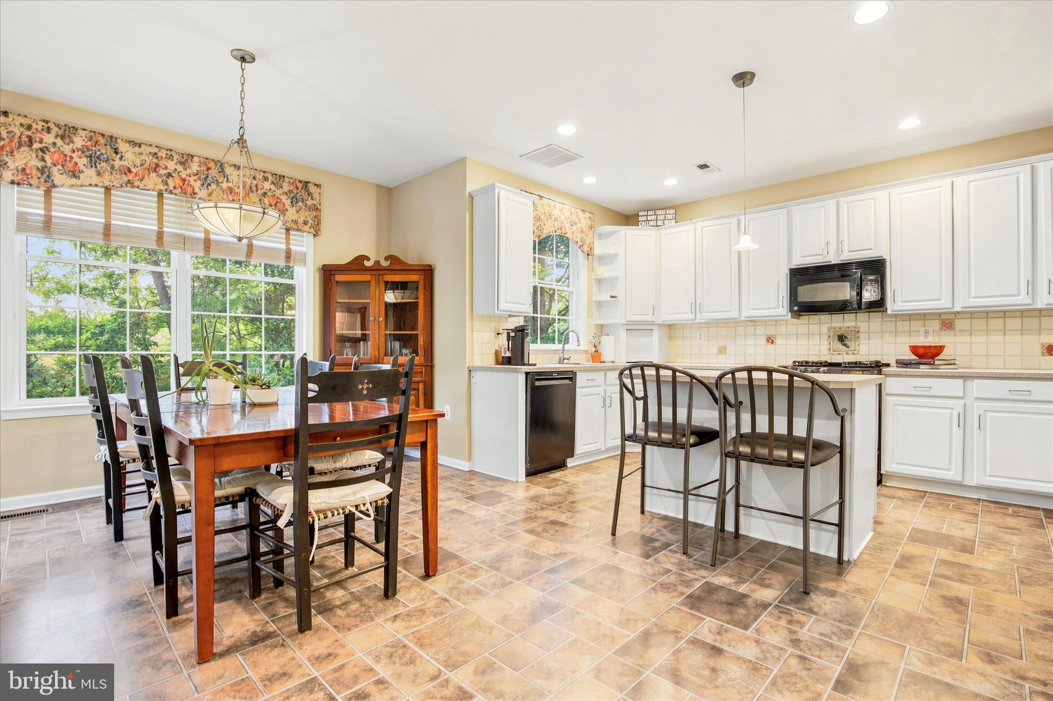 BREYER WOODS - Residential