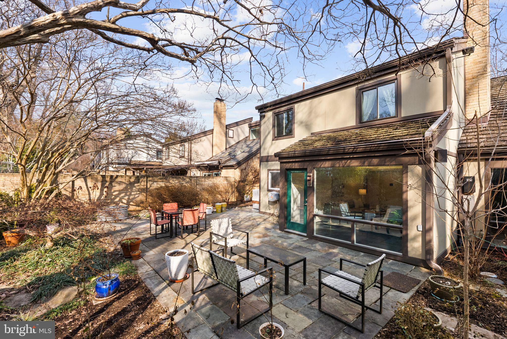 COURTS OF WYNGATE - Residential