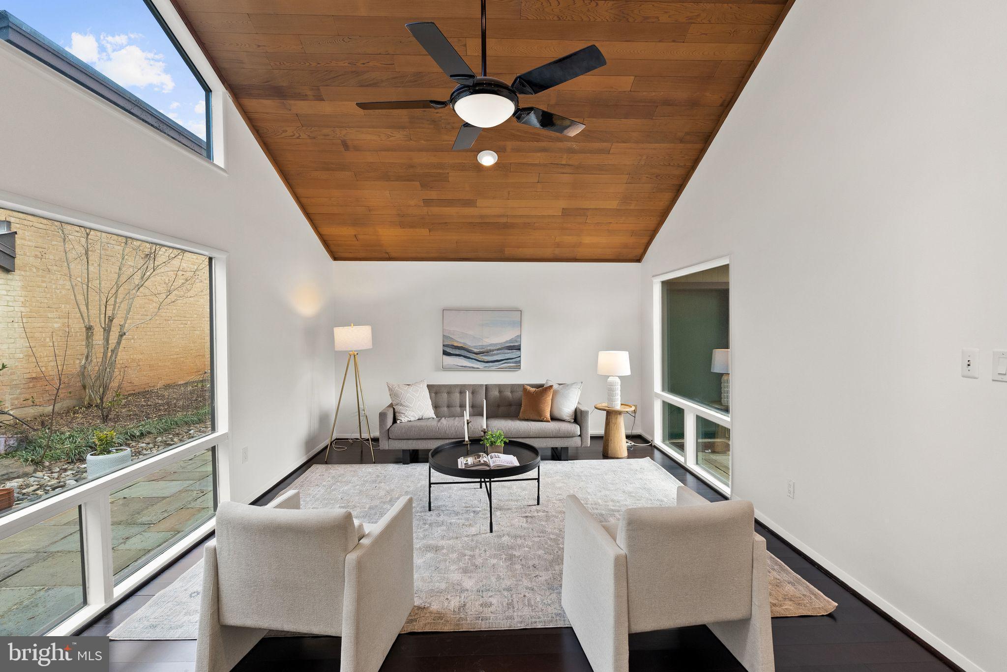 COURTS OF WYNGATE - Residential