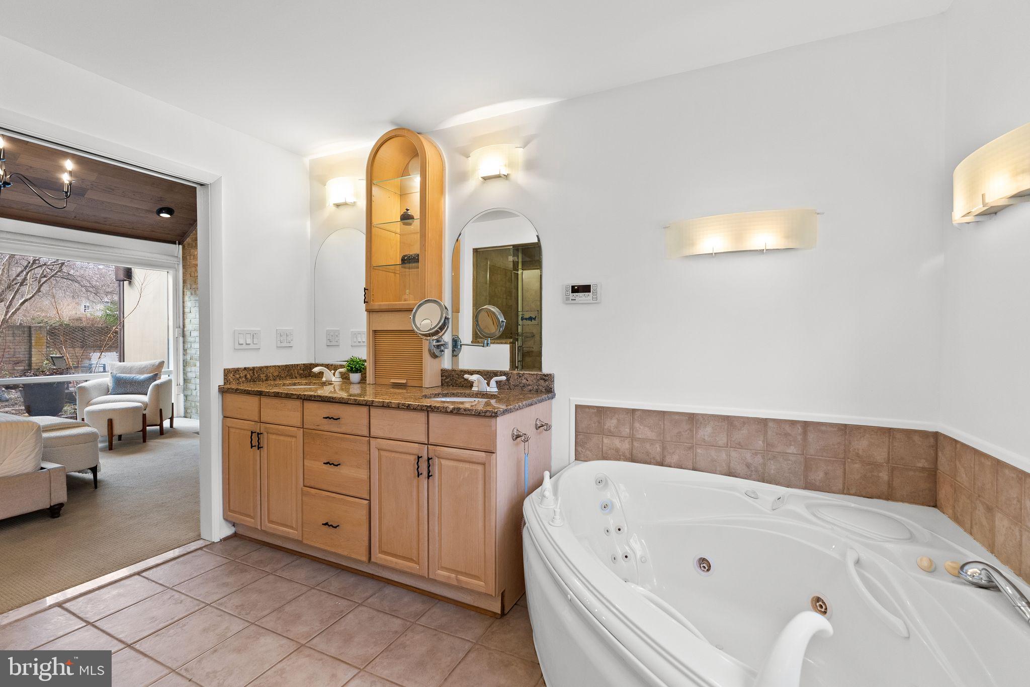 COURTS OF WYNGATE - Residential