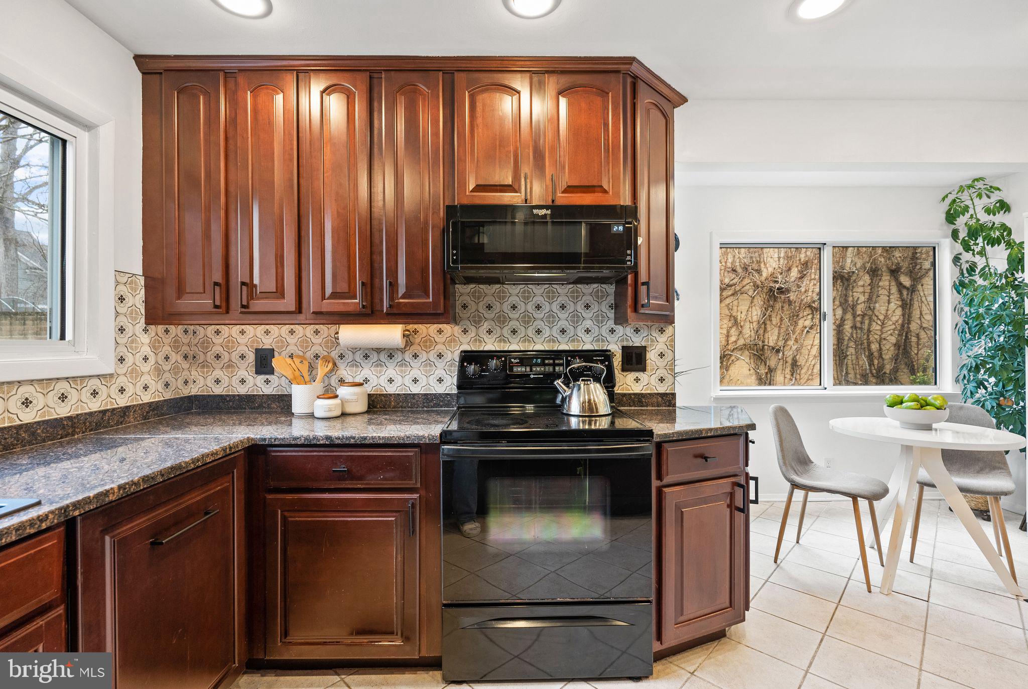 COURTS OF WYNGATE - Residential