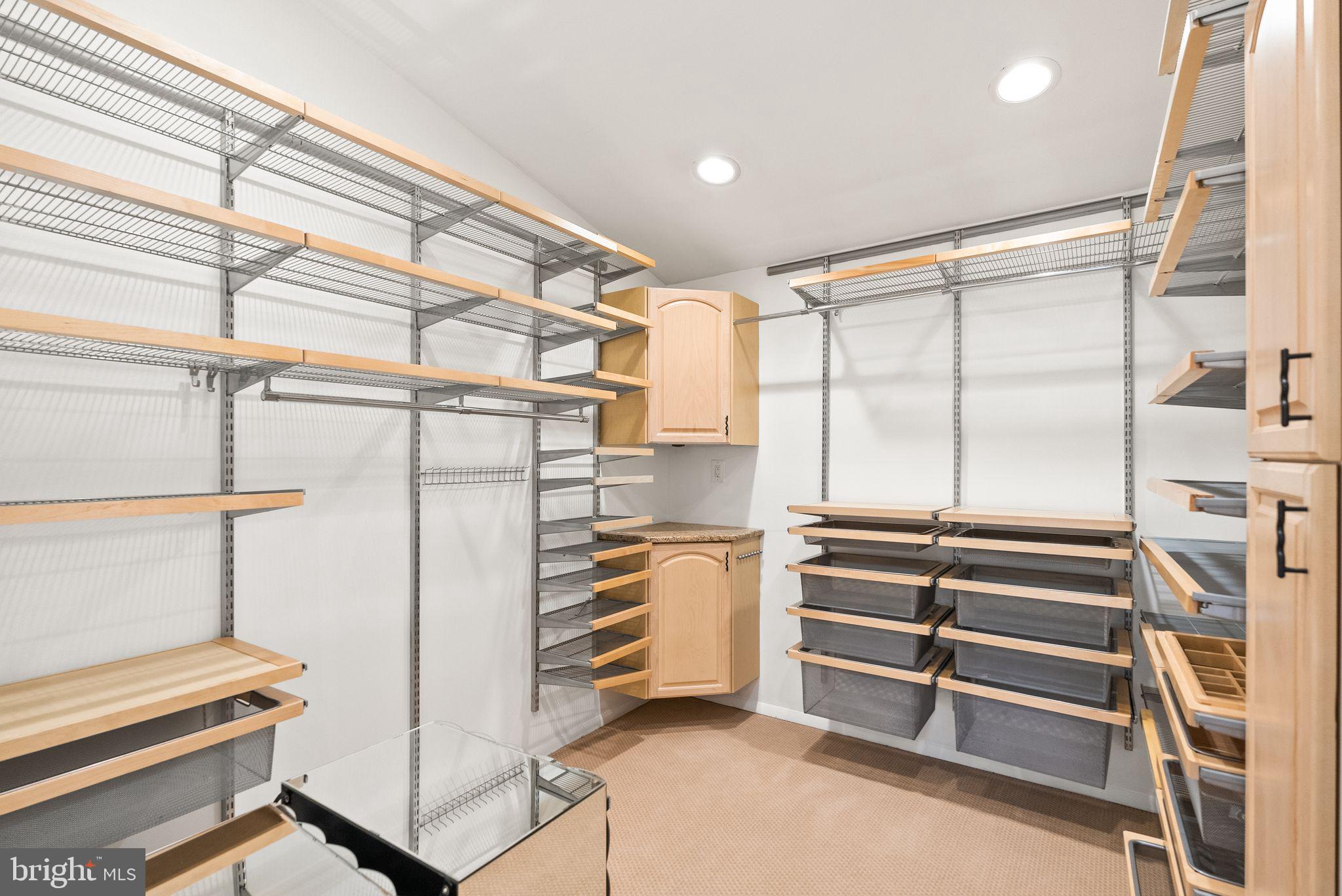 COURTS OF WYNGATE - Residential