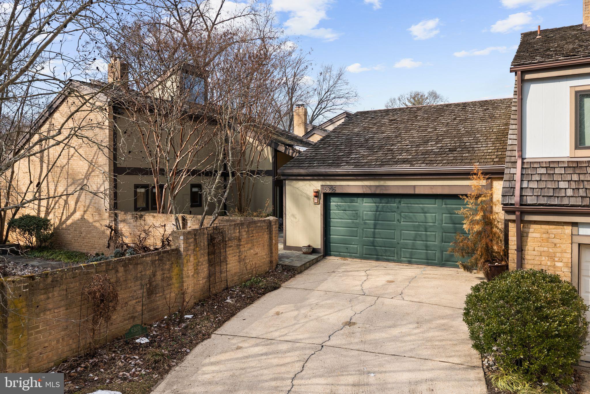 COURTS OF WYNGATE - Residential