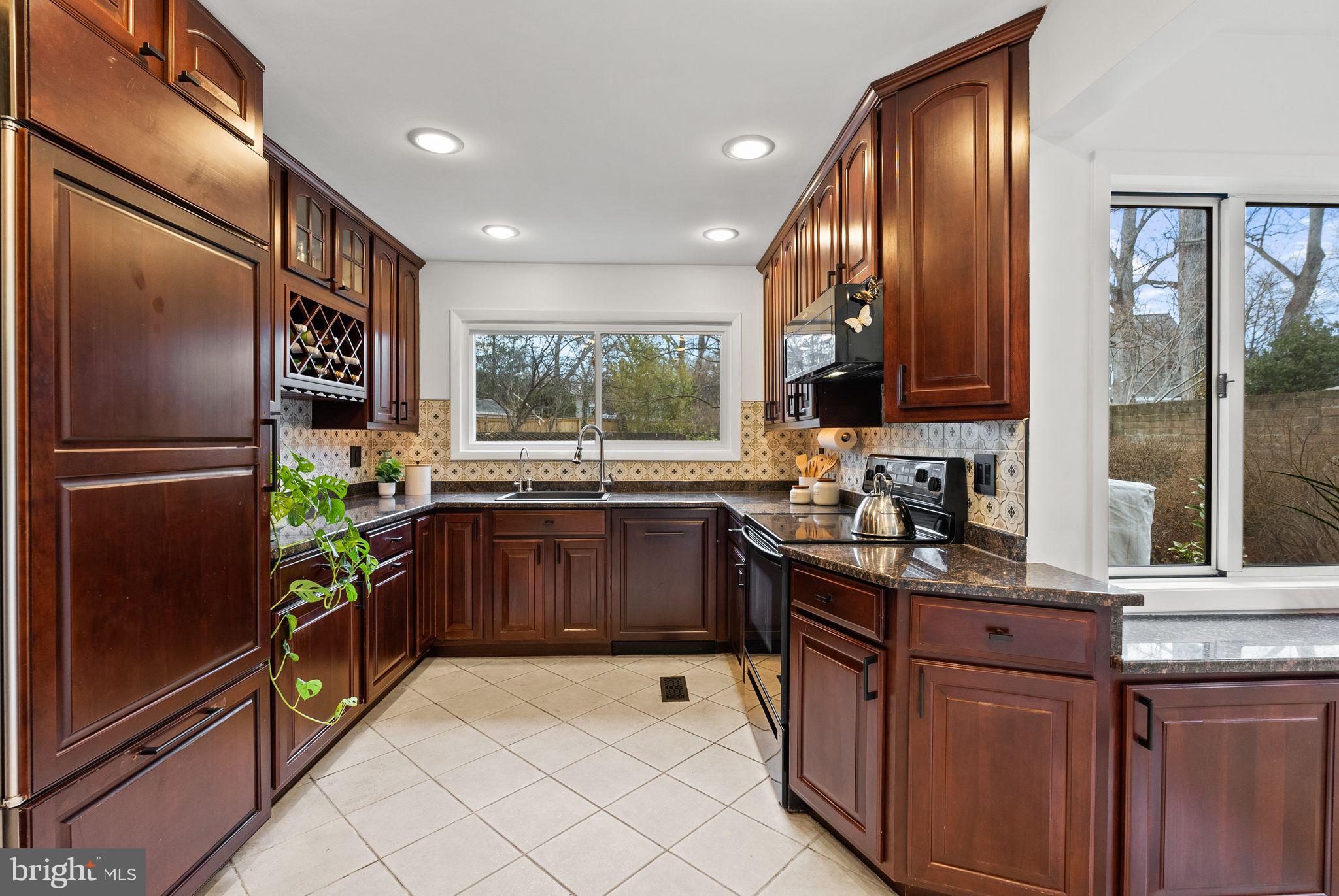 COURTS OF WYNGATE - Residential