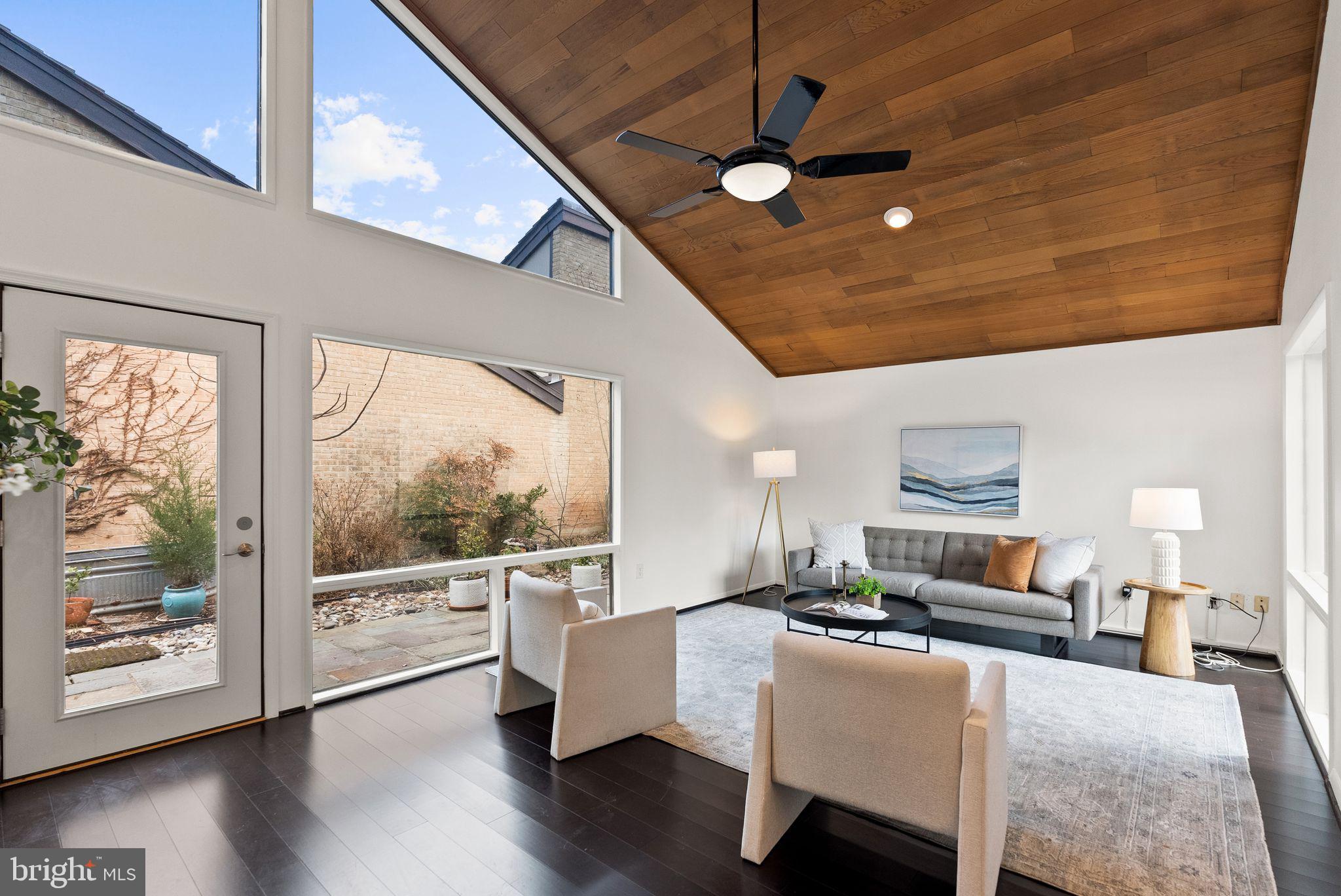 COURTS OF WYNGATE - Residential