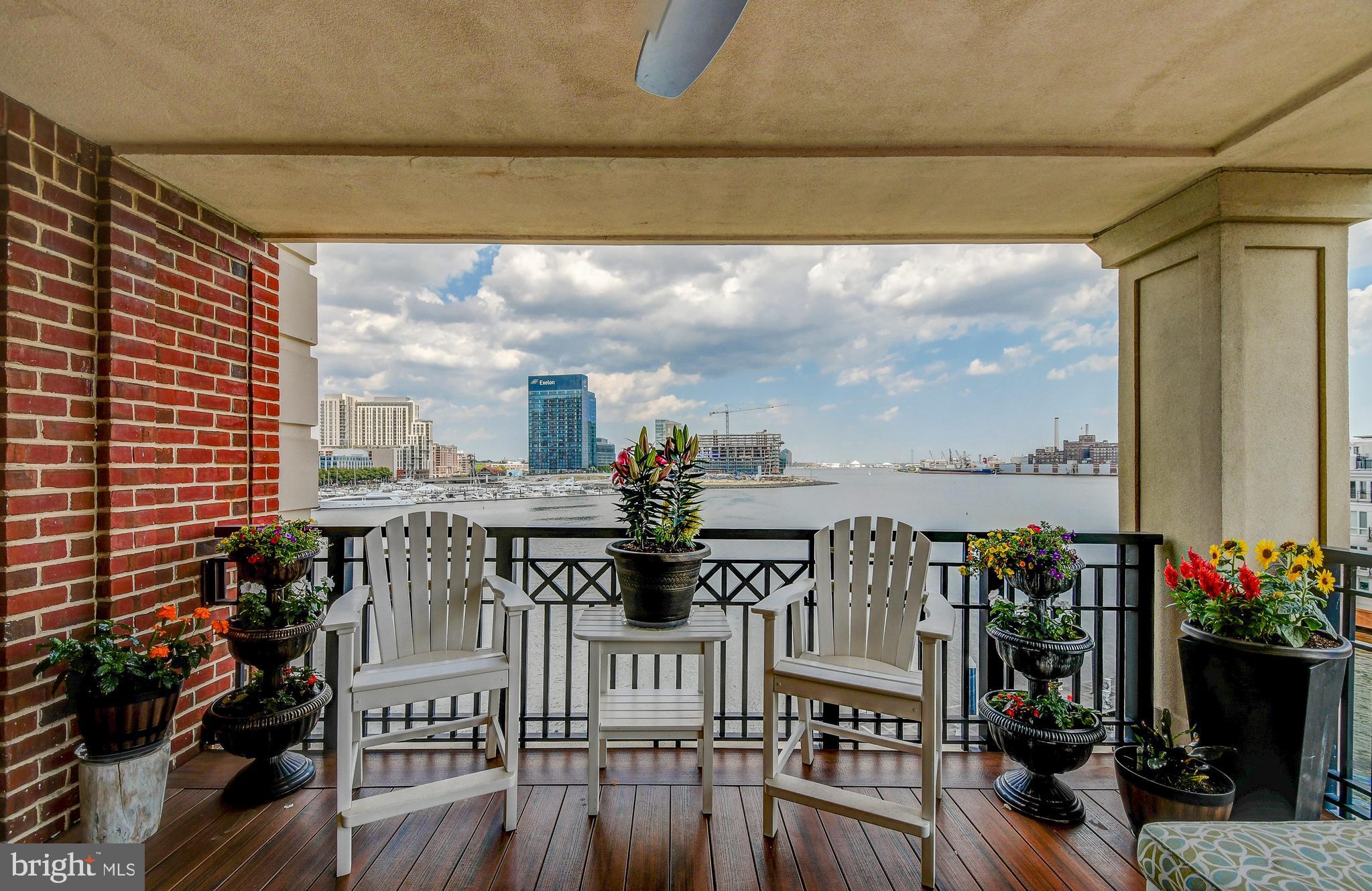 THE RITZ-CARLTON RESIDENCES - Residential