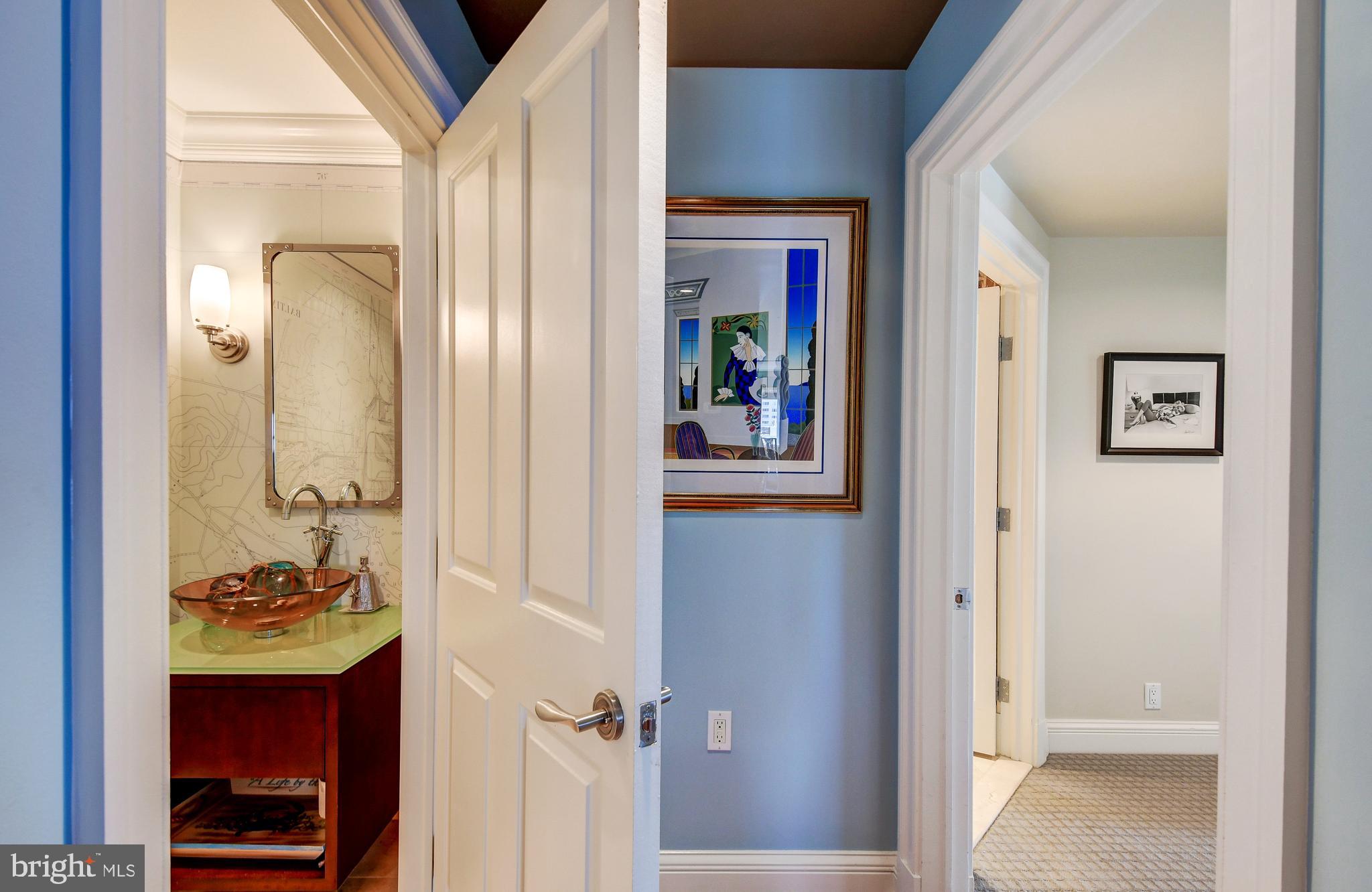 THE RITZ-CARLTON RESIDENCES - Residential