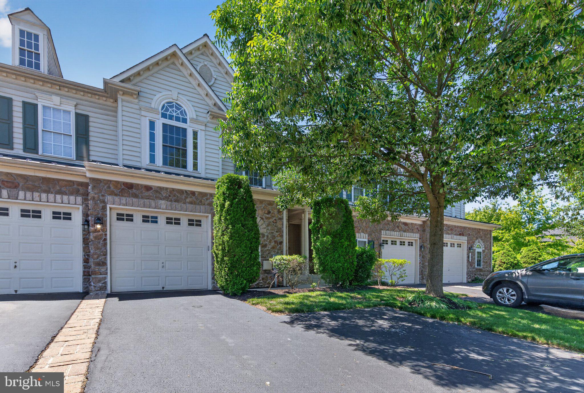 349 VILLAGE WAY